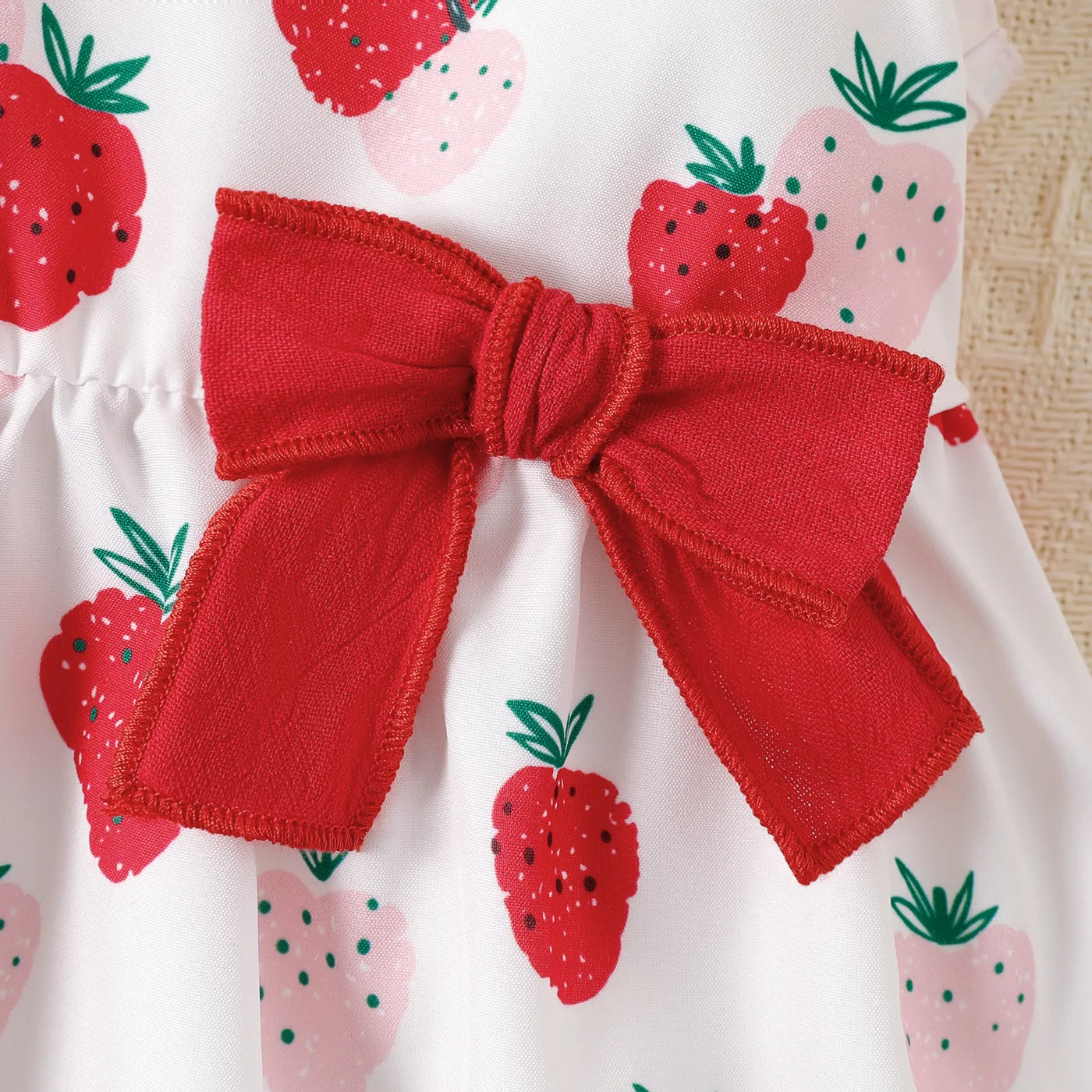 Baby Girl Strawberry Print Bow Decor Ruffled Tank Dress REDWHITE image 4
