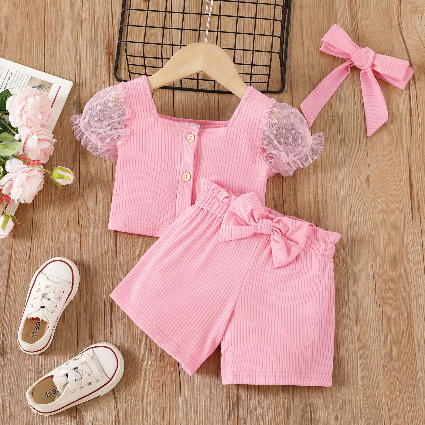 

3pcs Toddler Girl Pink Bow Headband & Mesh Short-sleeve Ribbed Top and Belted Shorts Set