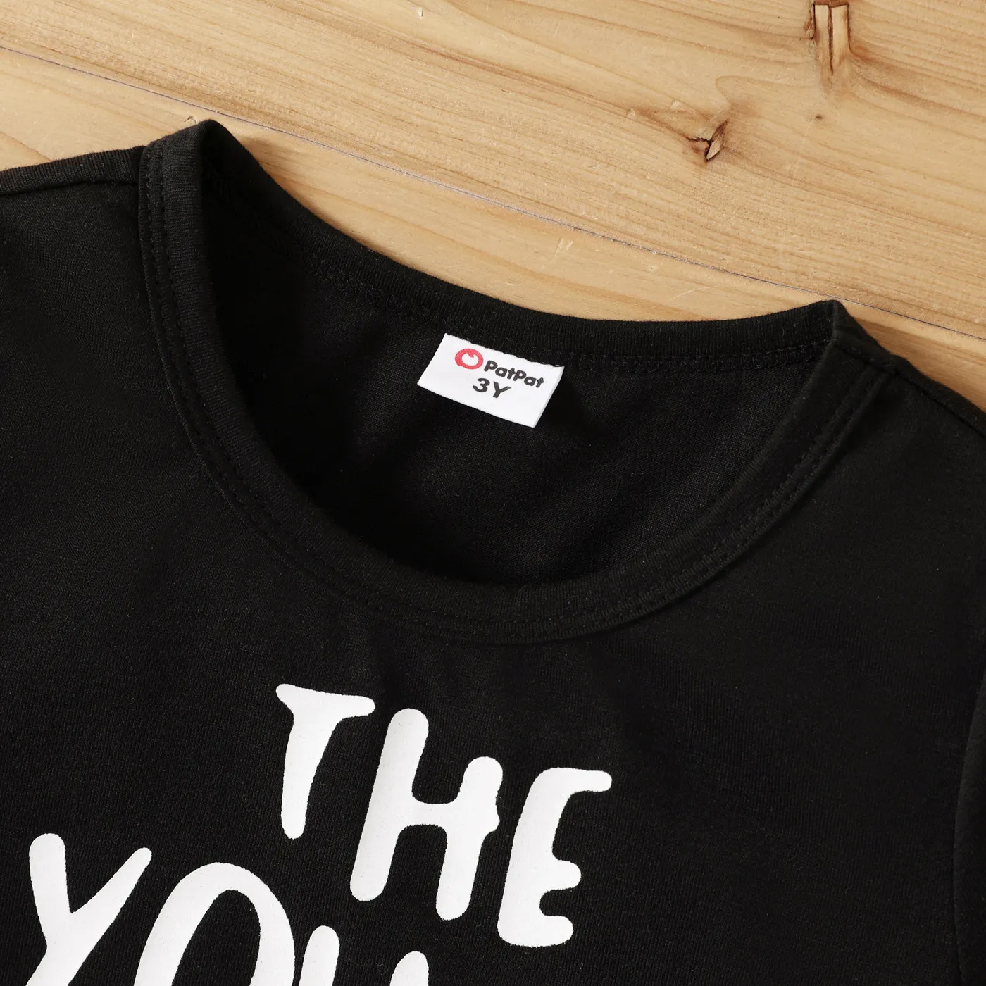 2pcs Toddler Boy Letter Print Short-sleeve Tee and Roll Hem Shorts Set   Black image 3