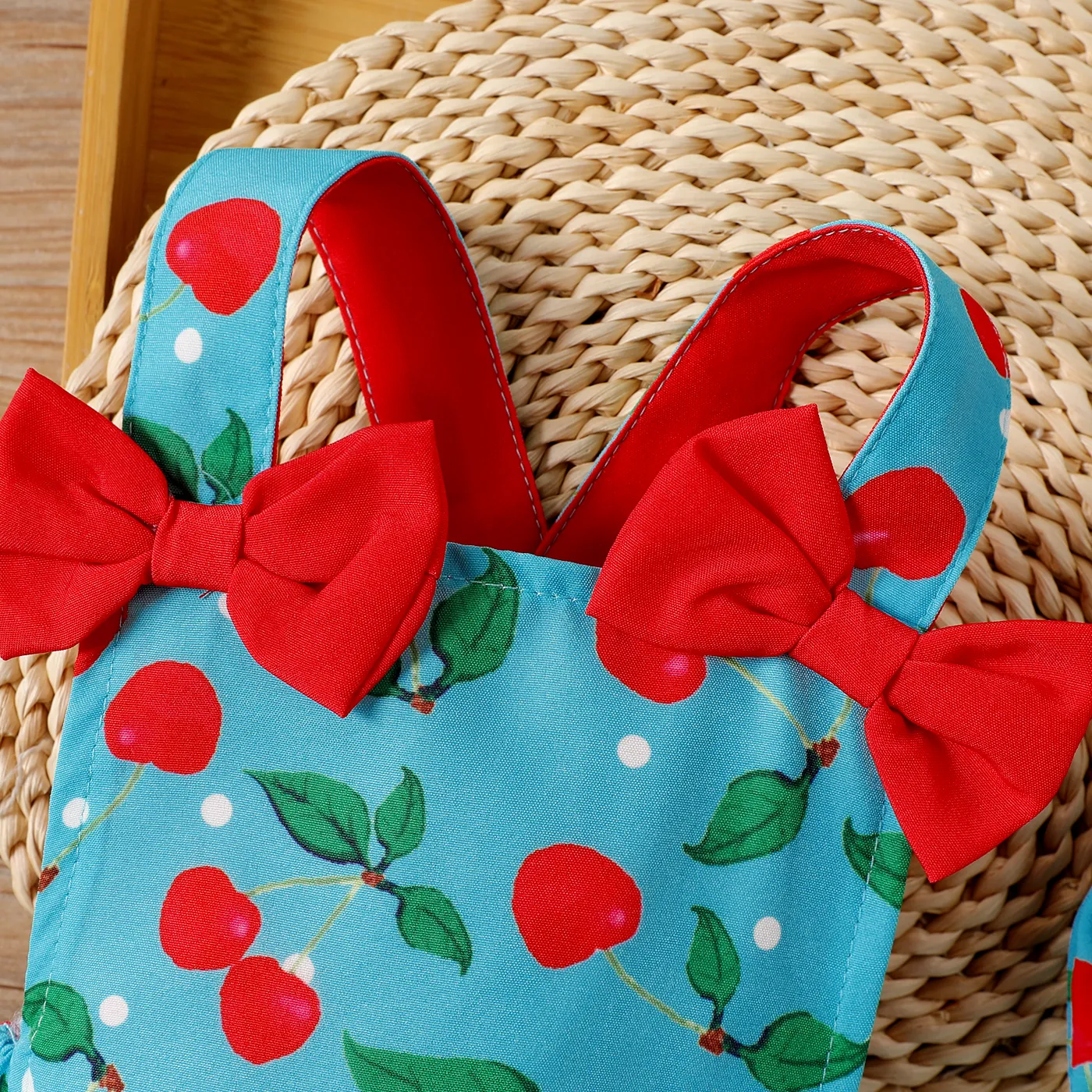 2pcs Baby Girl Allover Cherry Print Ruffled Bow Tank Bodysuit and Headband Set  image 5