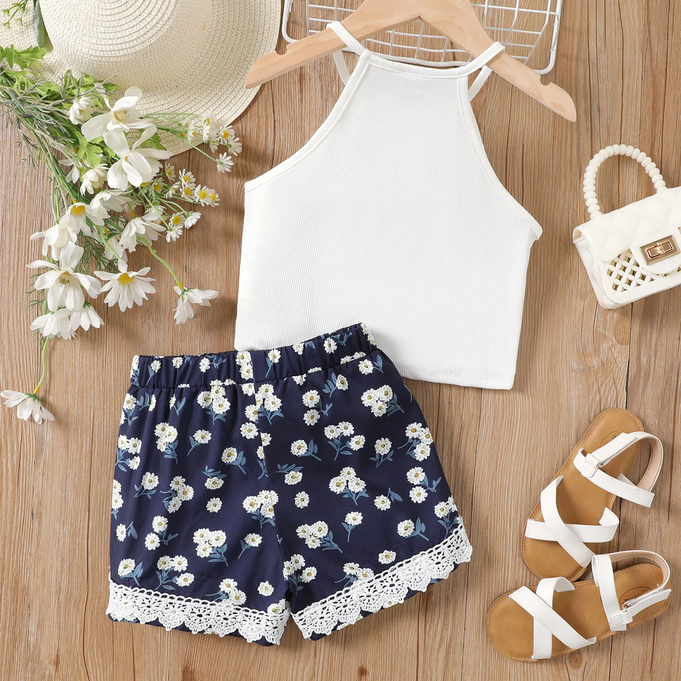 2pcs Kid Girl Solid Short-sleeve Rib-knit Halterneck Top and Floral Print Lace Trim Shorts Set  image 2