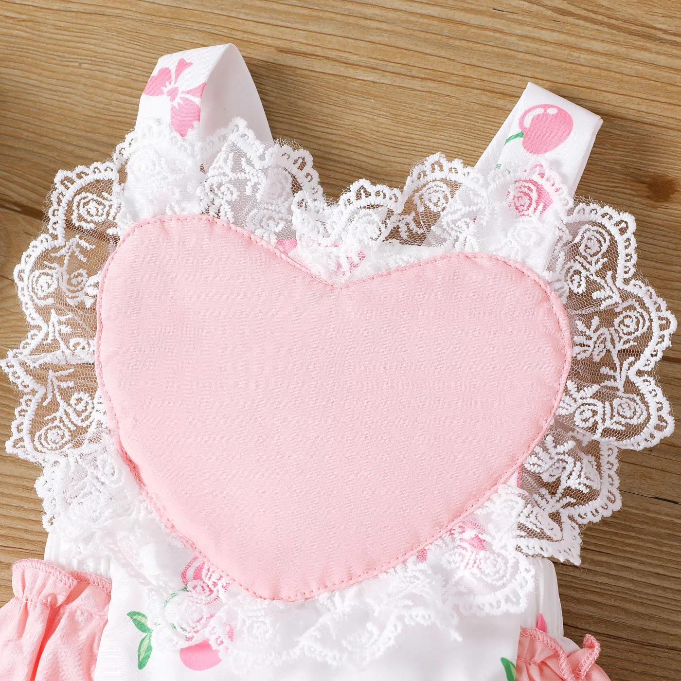 2pcs Baby Girl Heart Embroidered Tank Bodysuit and Headband Set Pink image 3