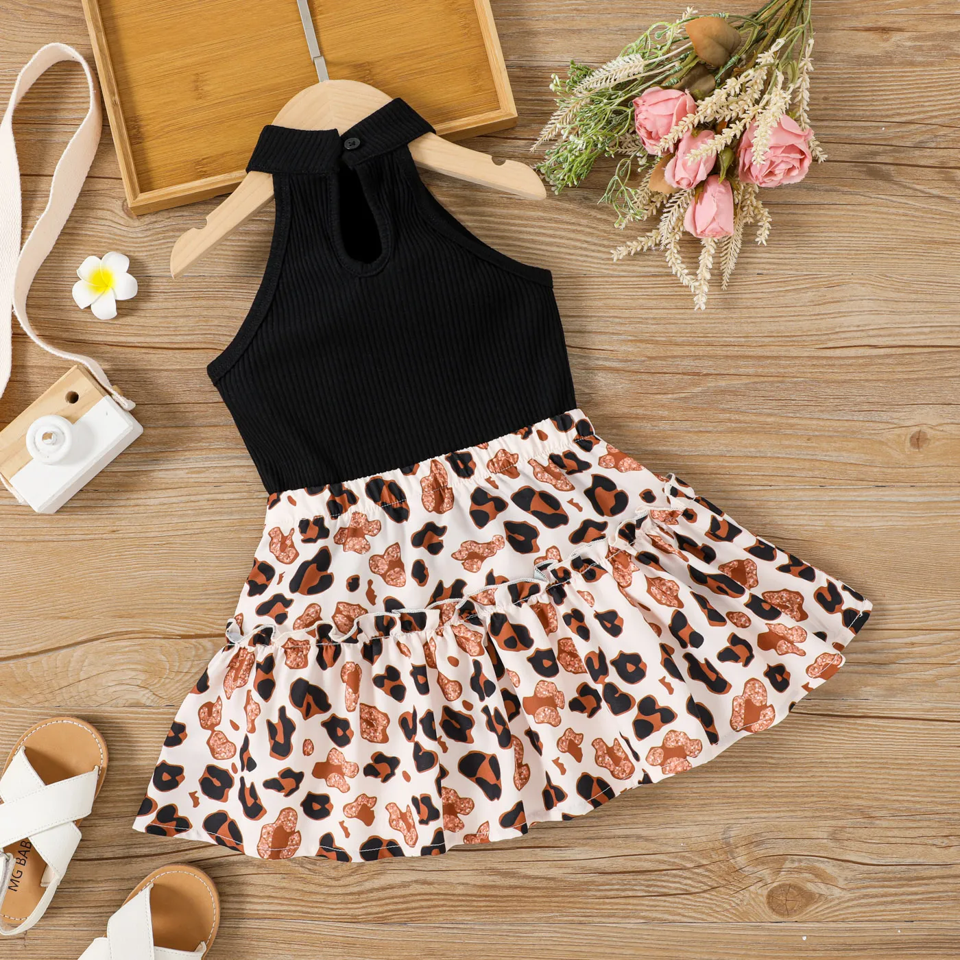 2pcs Toddler Girl Rib-knit Halterneck Top and Leopard Skirt Set  image 2