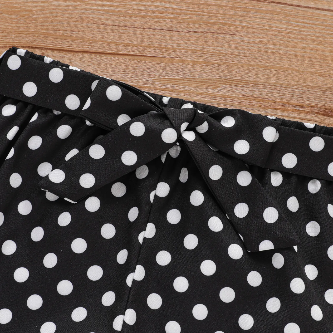 2pcs Kid Girl Solid Ruffled Camisole and Polka Dots Belted Shorts Set  image 5