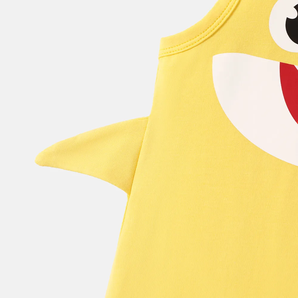 Baby Shark Baby Boy/Girl Cotton Graphic Tank Romper big image 4