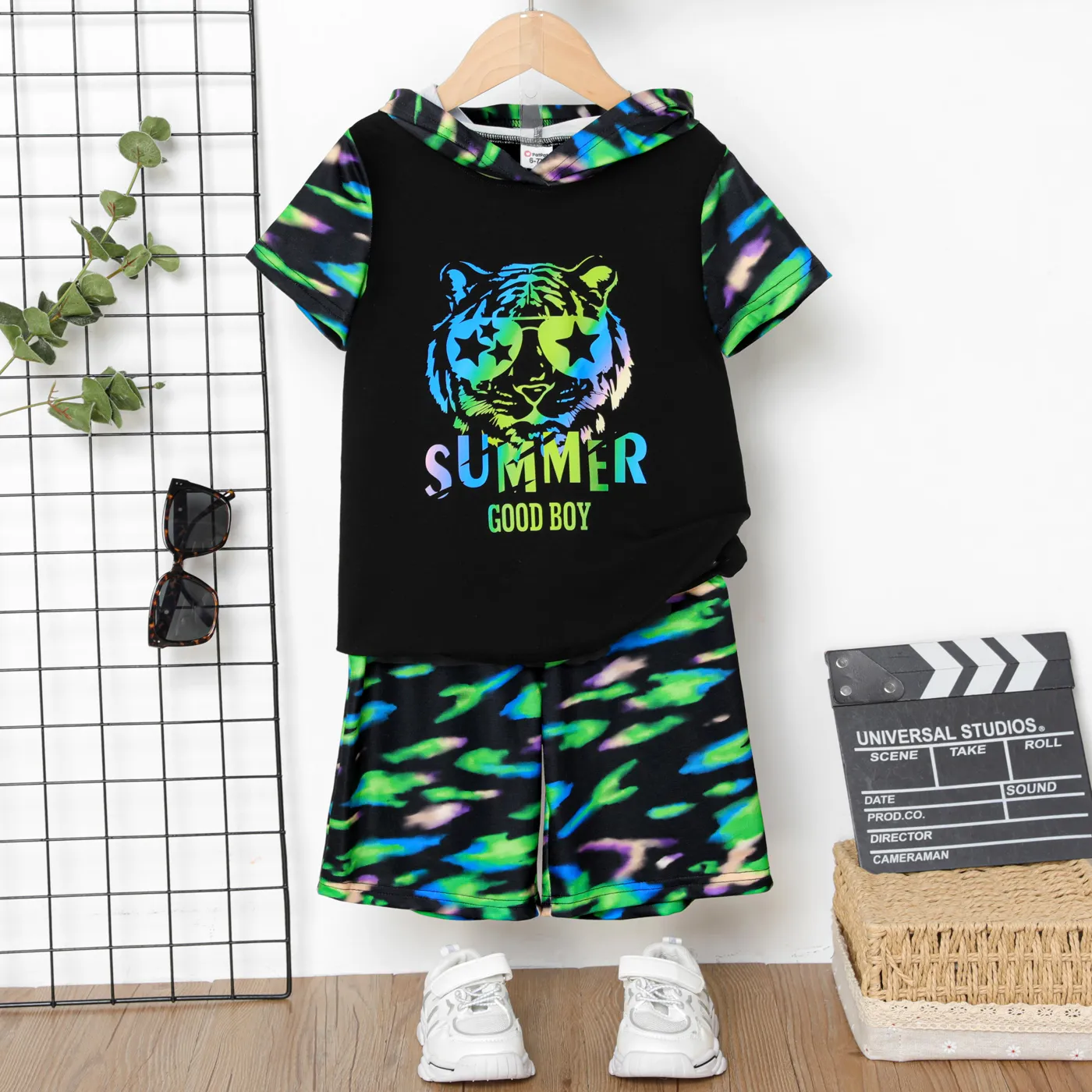 2pcs Kid Boy Tiger Print Colorful Short-sleeve Hoodie And Cotton Shorts Set