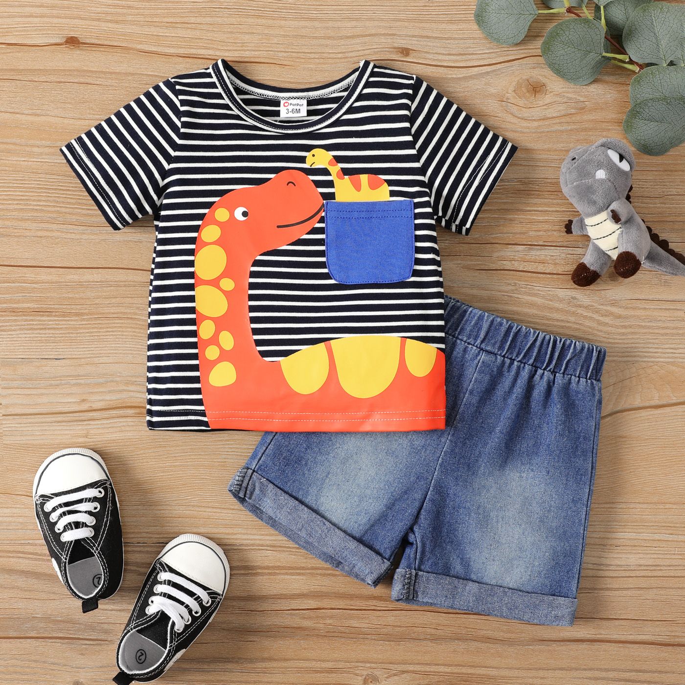 Baby Boy 95% Cotton Dinosaur Print Pocket Stripe Short-sleeve Tee and 100% Cotton Shorts Set