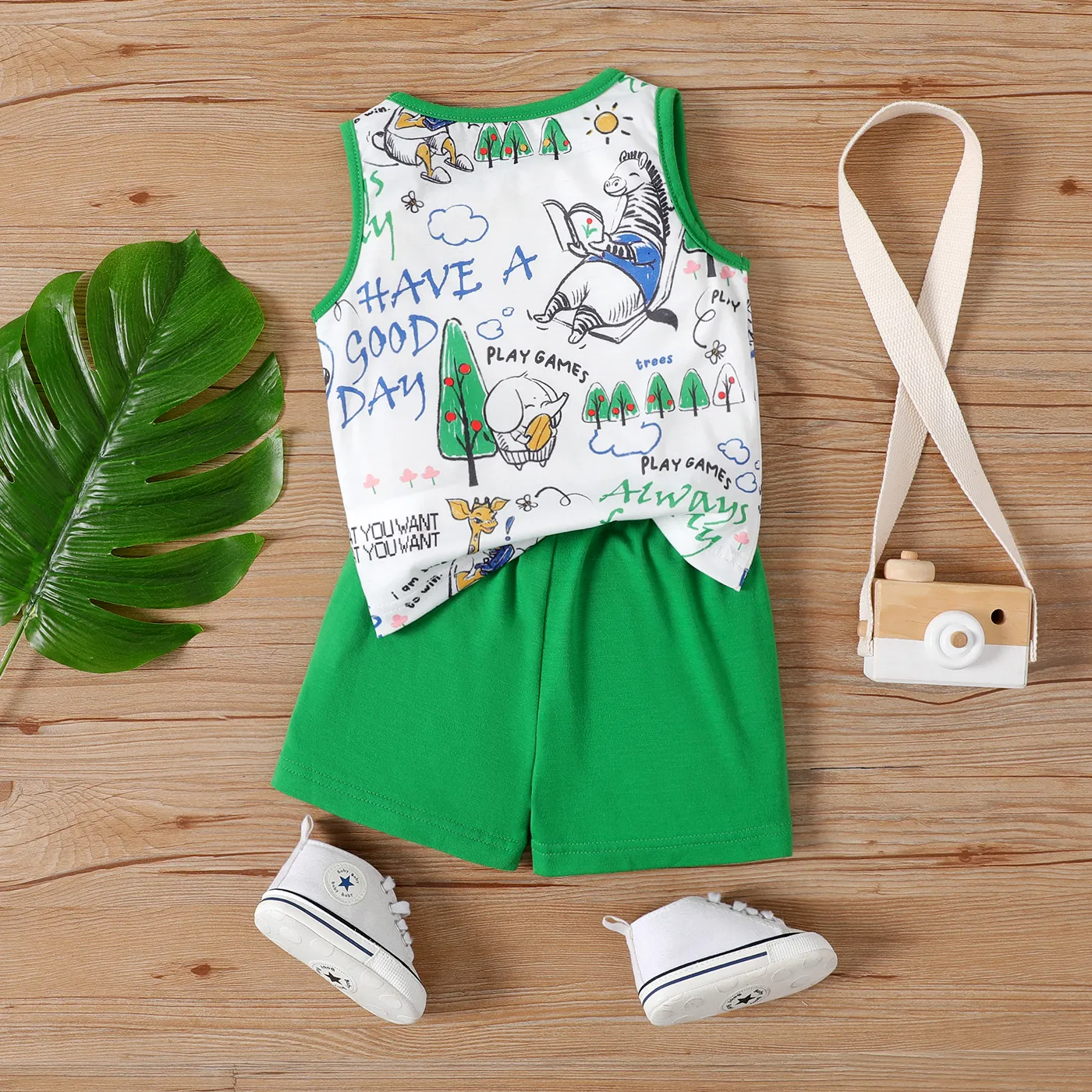 2pcs Baby Boy Print Sleeveless Top and Elasticized Solid Shorts Set  image 2