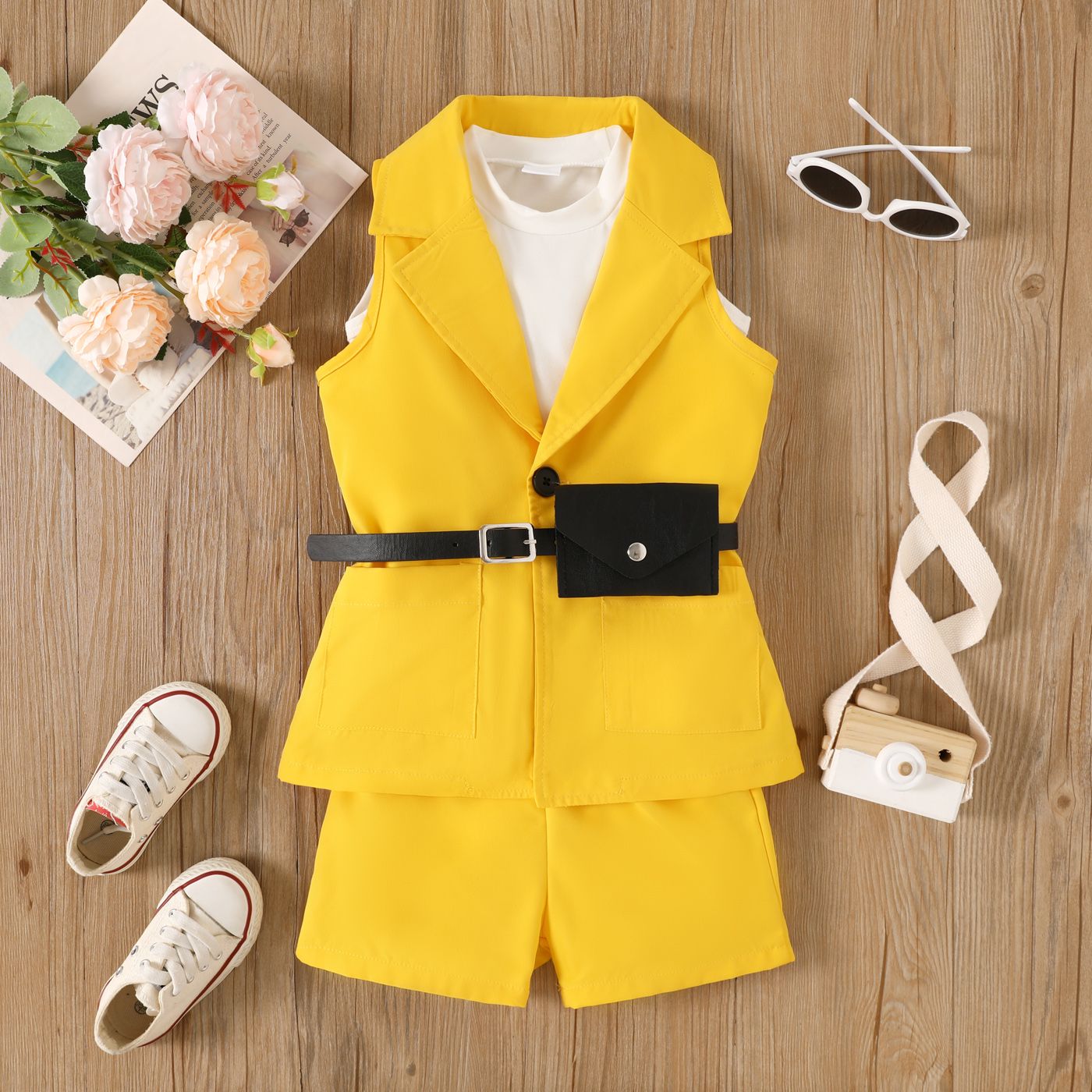 4pcs Toddler Girl Trendy Sleeveless Tee & Shorts & Lapel Collar Coat And Belted Waist Bag Set