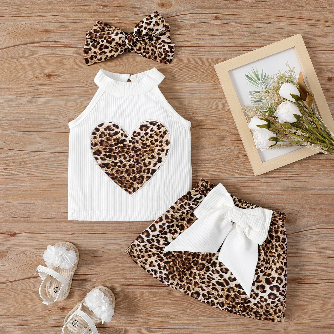 3pcs Baby Girl 95% Cotton Leopard Heart Graphic Ribbed Halter Top & Bow Front Decor Skirt & Headband Set ColorBlock big image 1