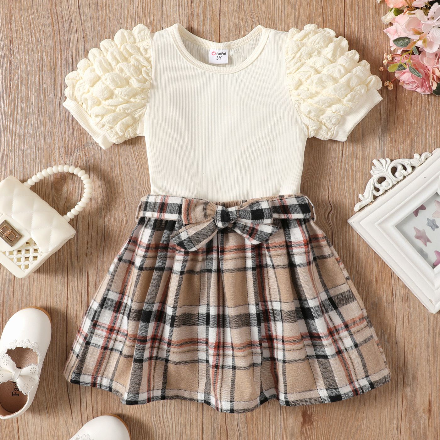 2pcs Toddler Girl Solid Puff Sleeve Top And Belted Plaid Skirt Set
