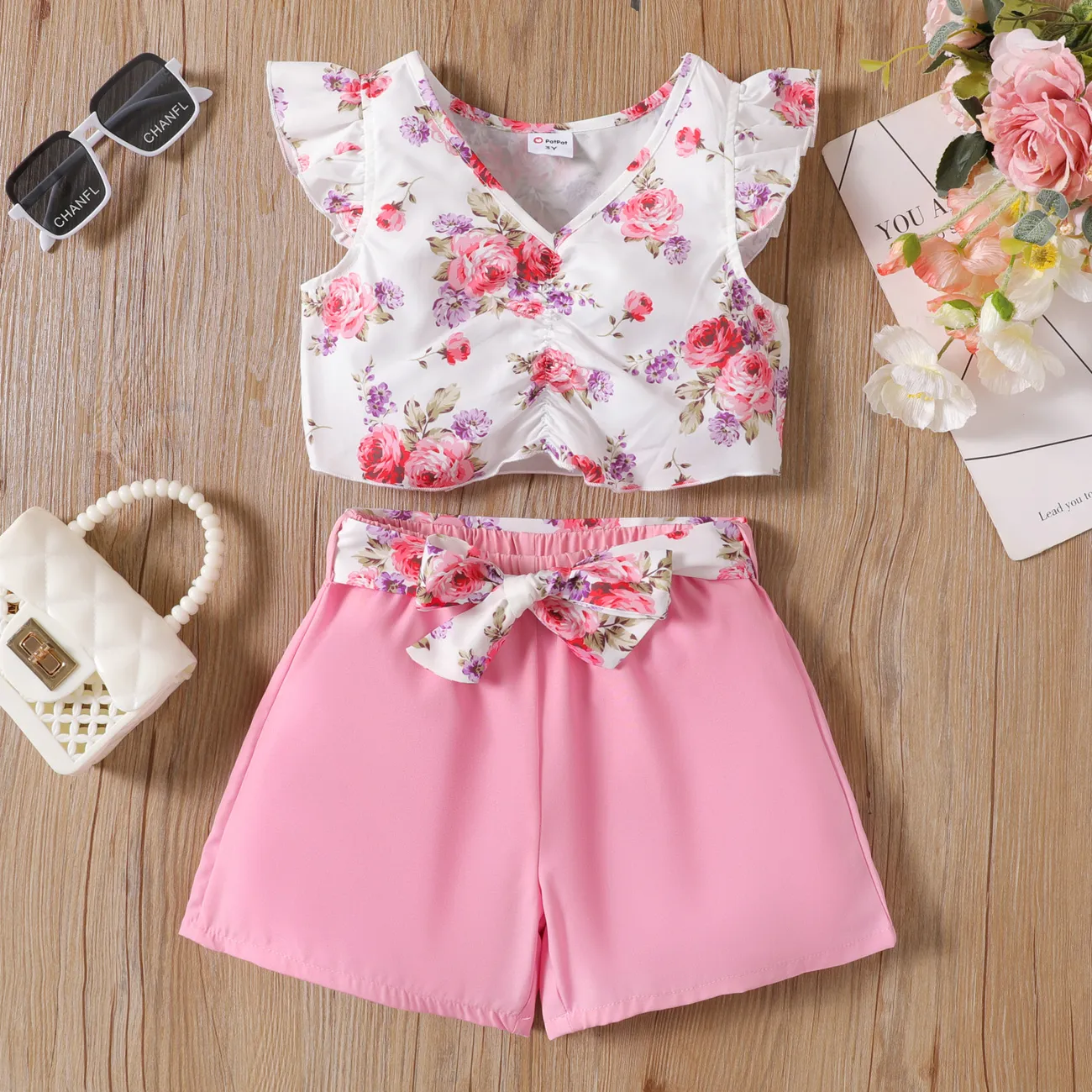 2pcs Toddler Girl Allover Floral Print Flutter-sleeve Ruched Tee and Belted Shorts Set   big image 1