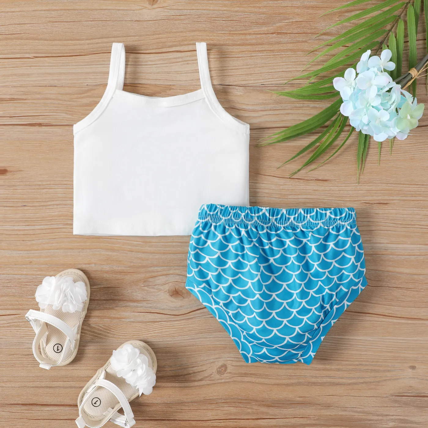 2pcs Baby Girl Letters Print Slip Top and Allover Print Shorts Set Blue image 2