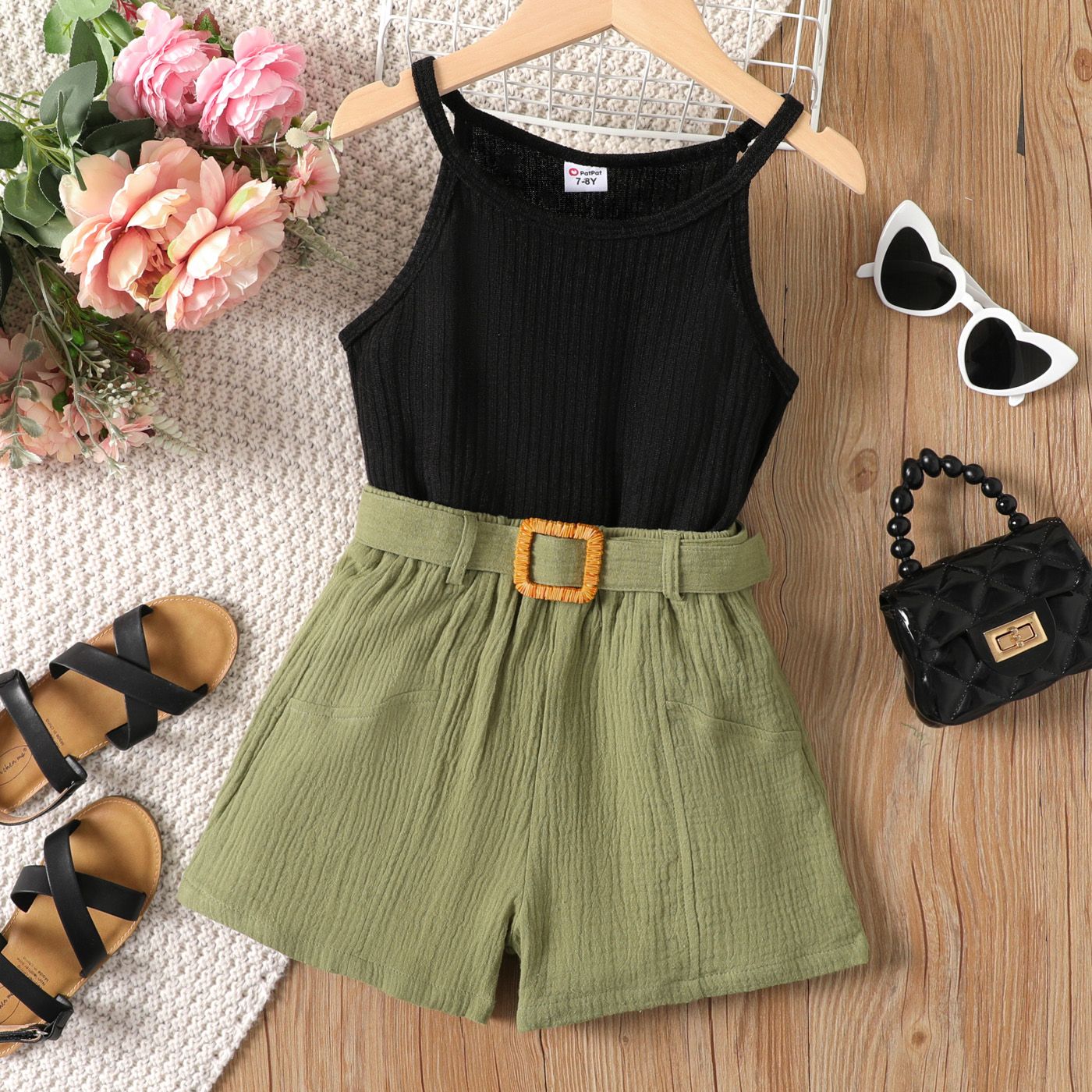 

Kid Girl Solid Color Belted Elasticized Shorts