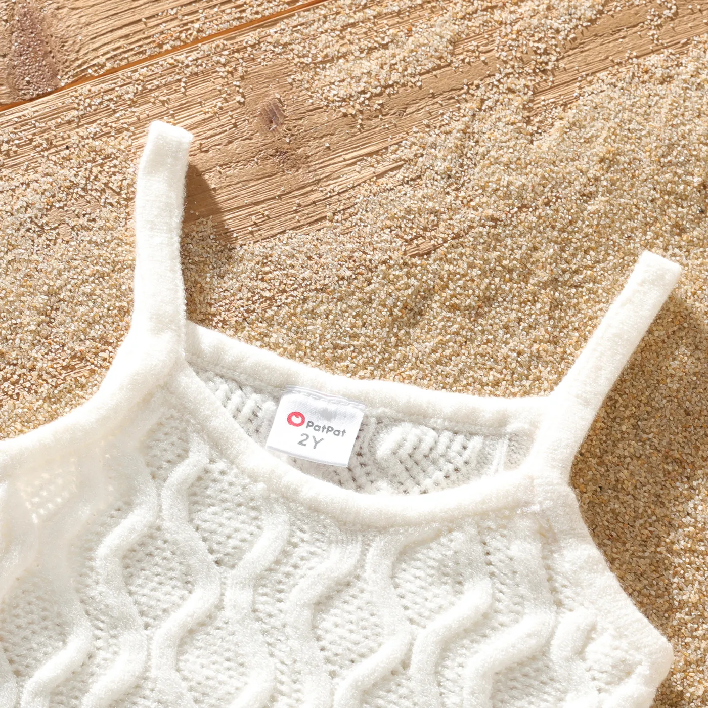 2pcs Toddler Girl White Textured Cami Top and Lettuce Trim Shorts Set OffWhite image 3