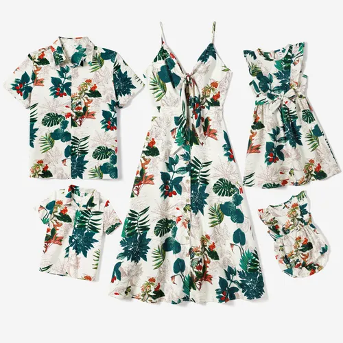 Passende Allover-Pflanzenkleider mit Blumenprint und kurzärmelige Hemden-Sets