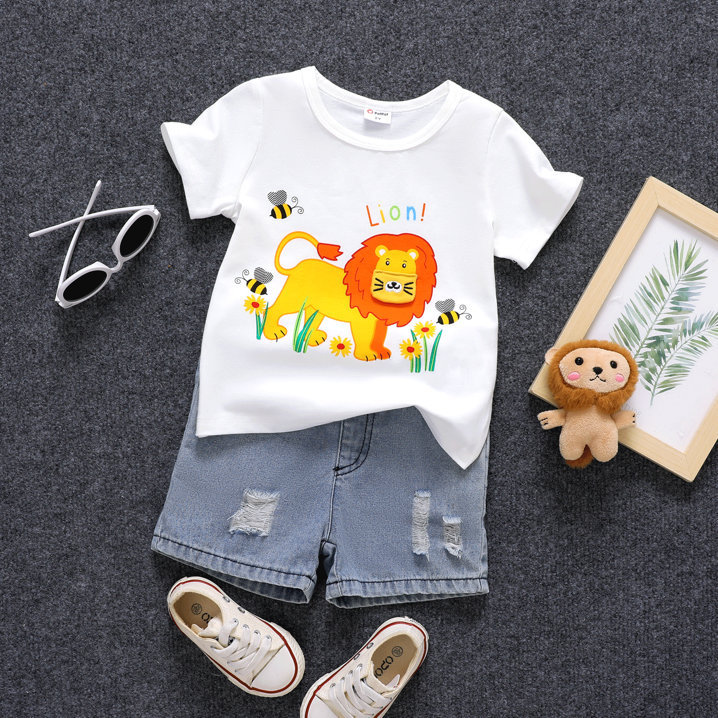 

2pcs Toddler Boy Lion Print Tee and 100% Cotton Ripped Denim Shorts Set