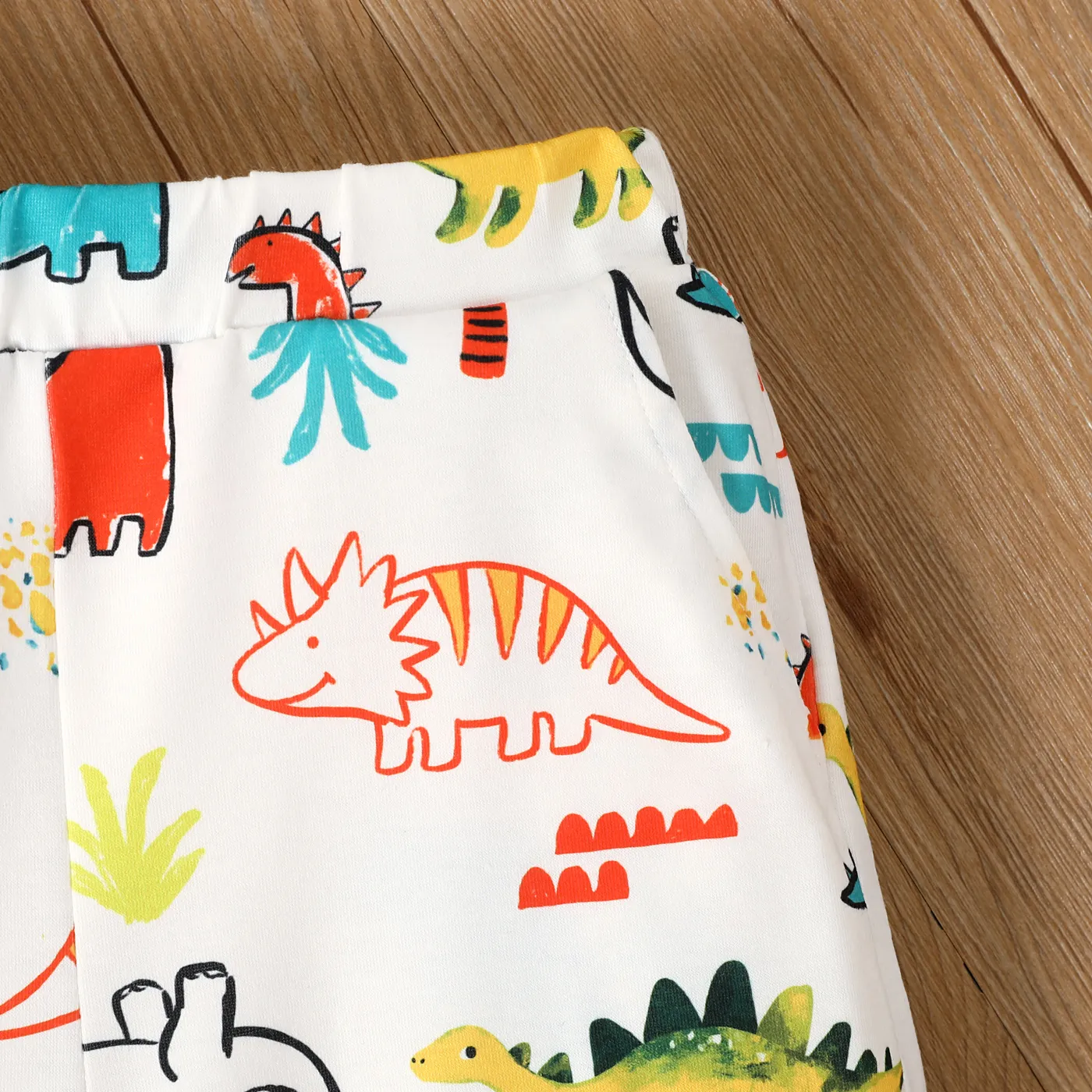 2pcs Toddler Boy Dinosaur Print Short-sleeve Tee and Allover Dinosaur Print Shorts Set  Orange image 5
