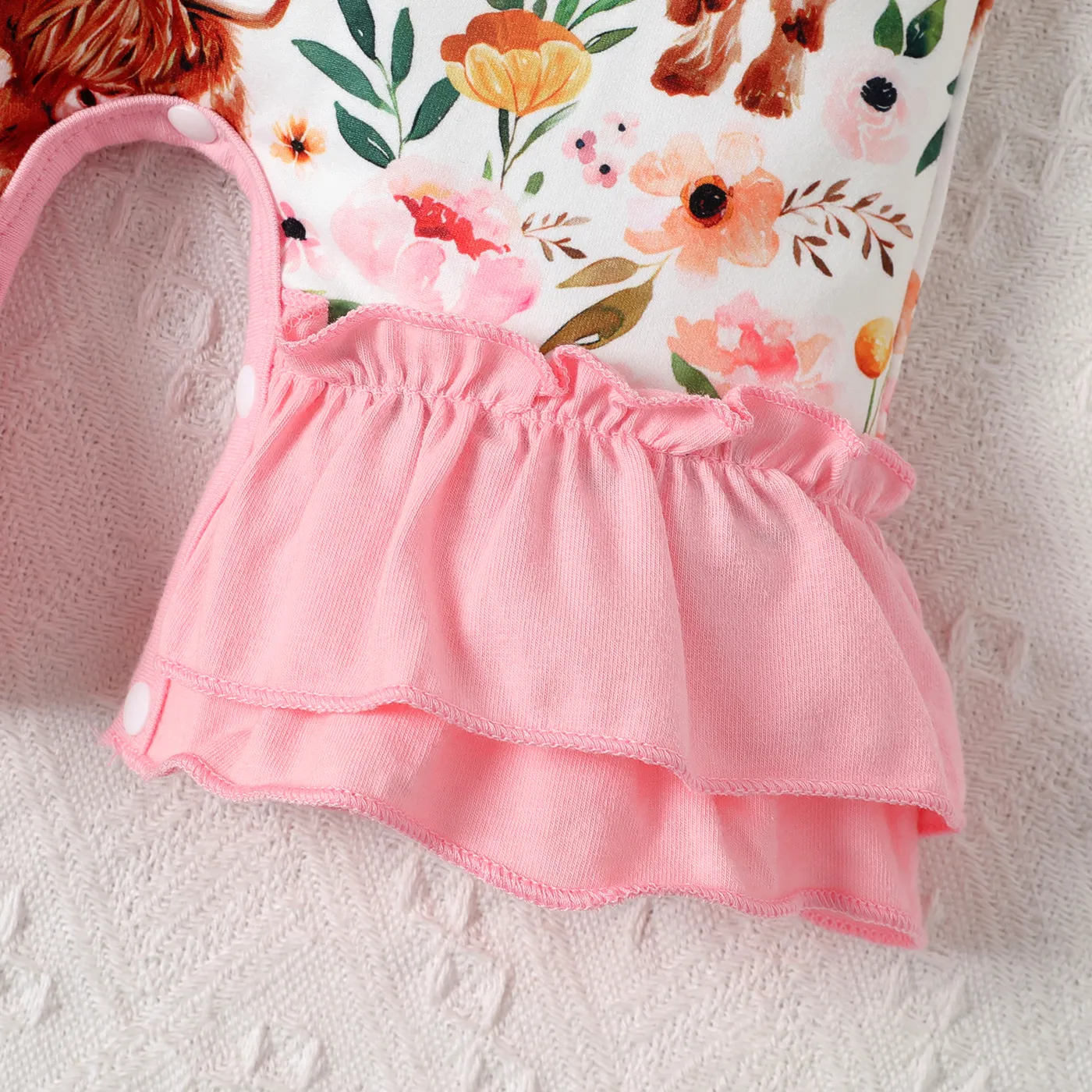 Baby Girl Allover Floral Print Front Buttons Ruffle Jumpsuit  Pink image 5