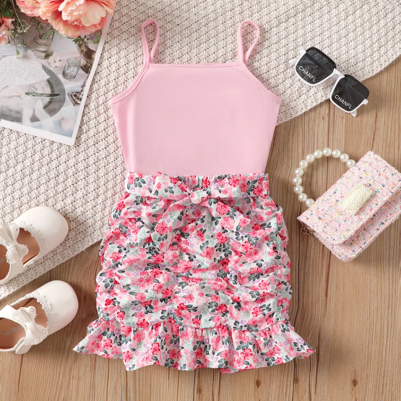2pcs Toddler Girl Pink Cami Top and Floral Print Belted Ruched Bodycon Skirt Set