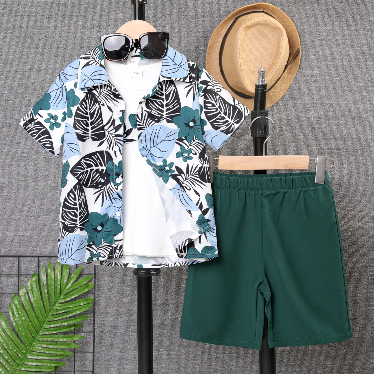 3pcs Kid Boy Tropical Plant Print Short-sleeve Shirt & Top & Solid Shorts Set  big image 1