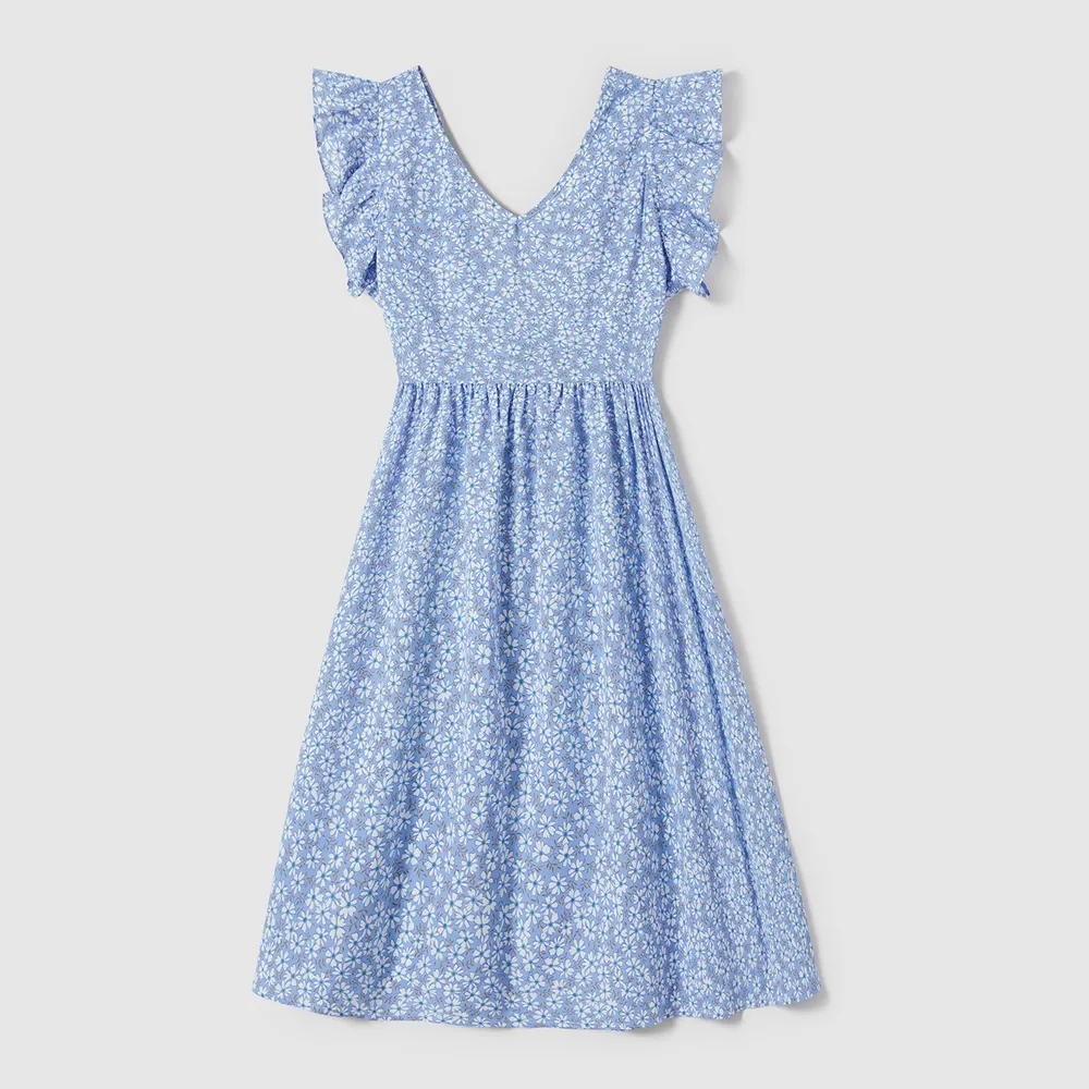 Family Matching Allover Floral Print Ruffle-sleeve Dresses and Striped Colorblock T-shirts Sets big image 14