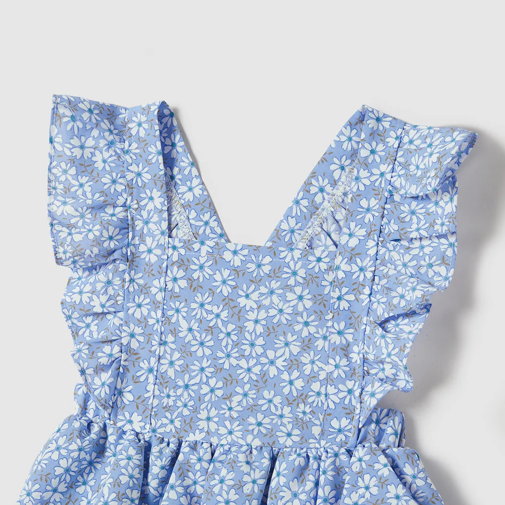 Family Matching Allover Floral Print Ruffle-sleeve Dresses and Striped Colorblock T-shirts Sets big image 4