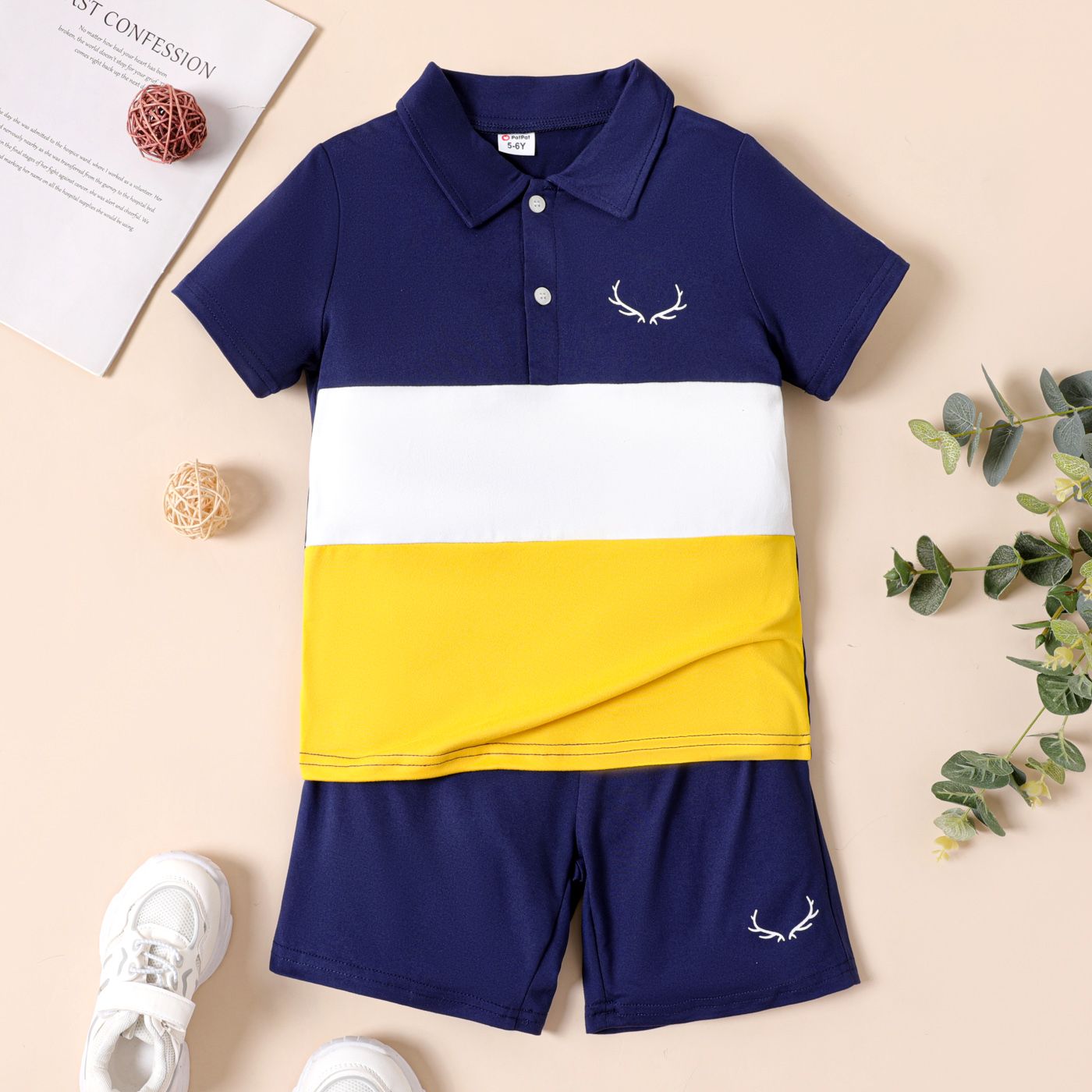 2pcs Kid Boy Antler Print Color Block Polo Neck Short-sleeve Tee and Shorts Set