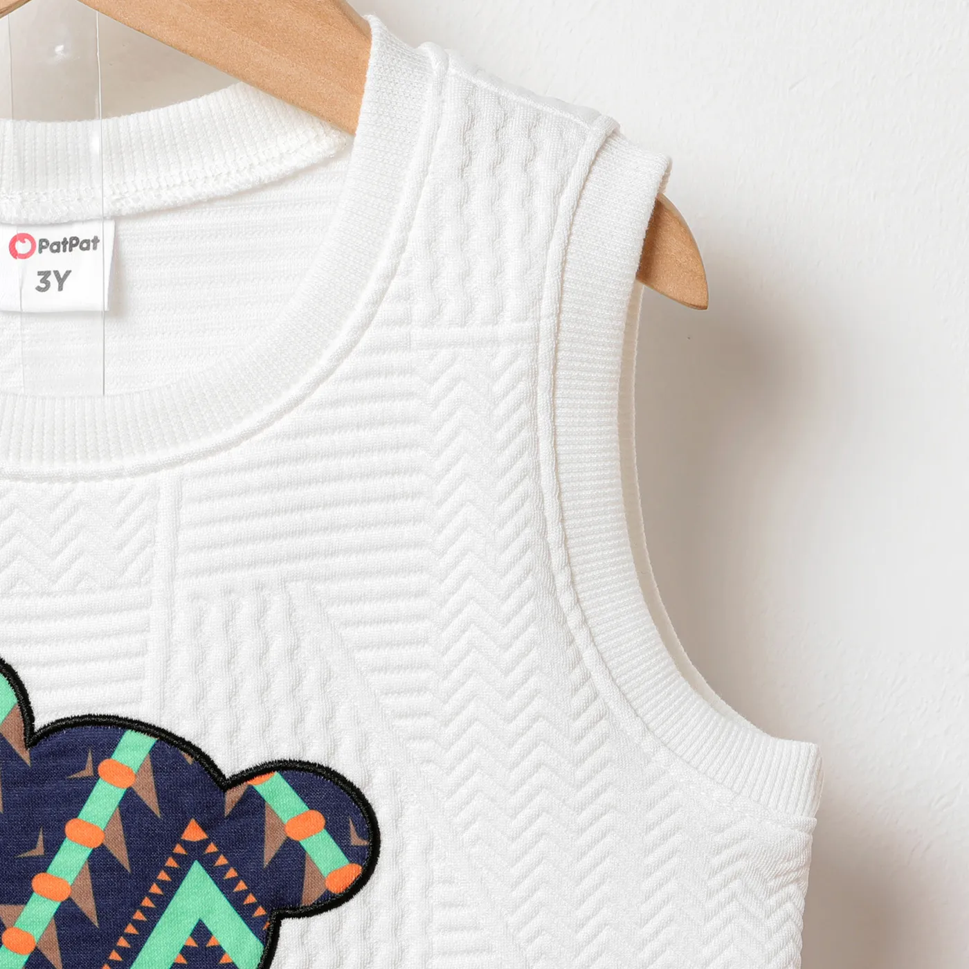 2pcs Toddler Boy Boho Bear Embroidered Tank Top and Shorts Set   White image 4