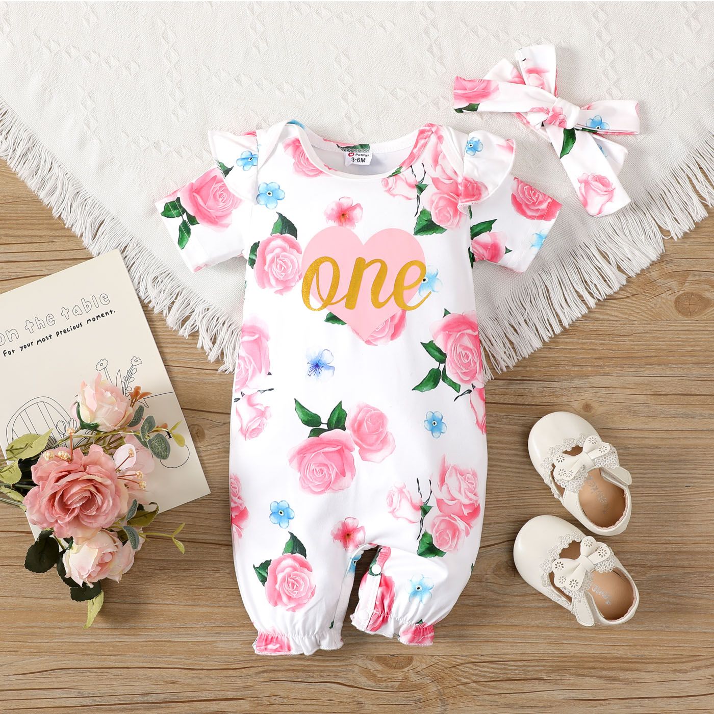 

2pcs Baby Girl Floral Print Ruffled Short-sleeve Romper with Headband