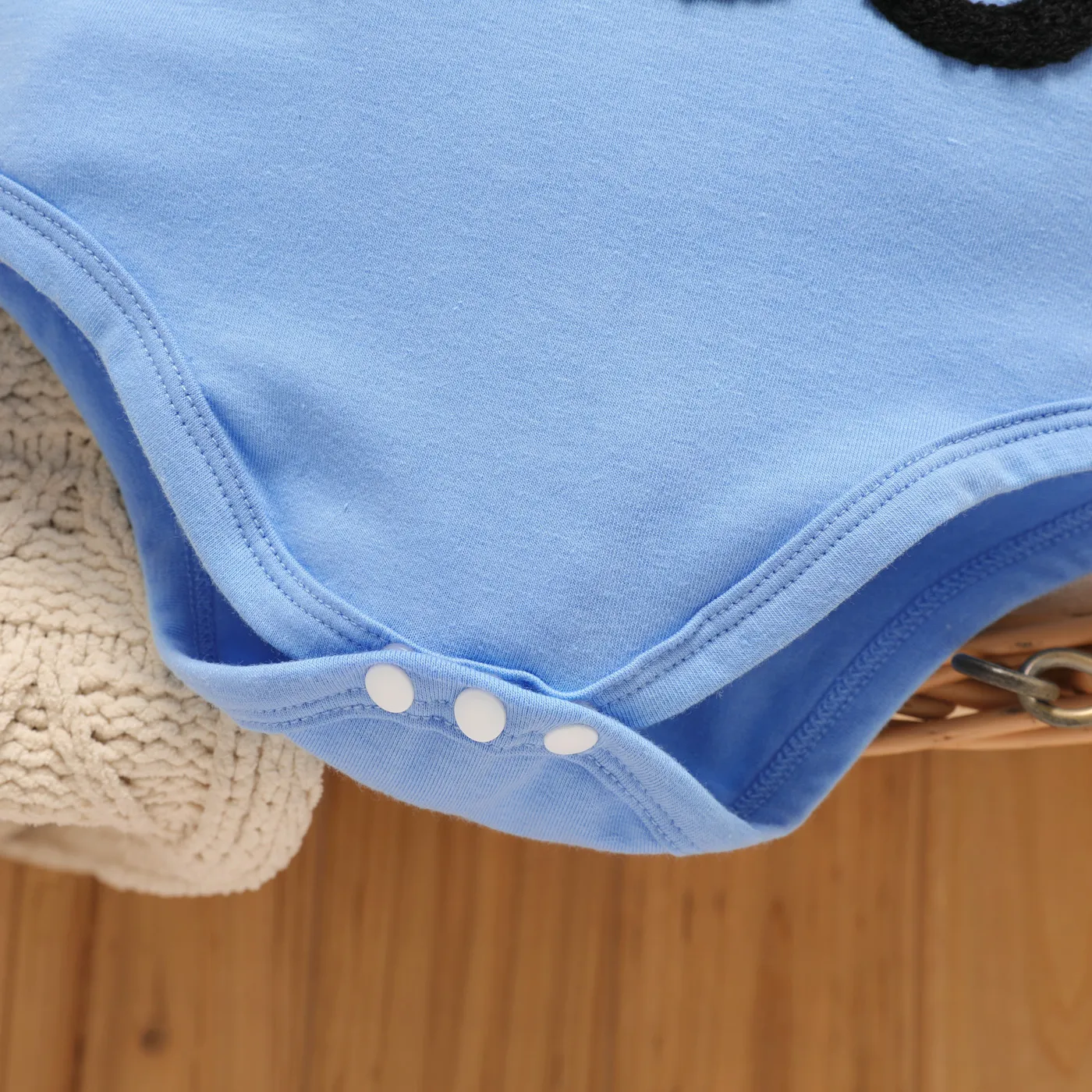 Baby Boy Train Pattern Short-sleeve Hooded Romper Blue image 5