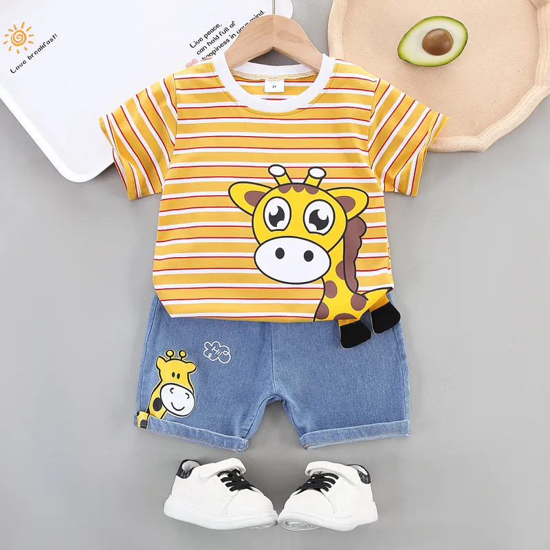 2pcs Toddler Boy Cotton Giraffe Graphic Striped Tee and Denim Shorts Set Yellow big image 1