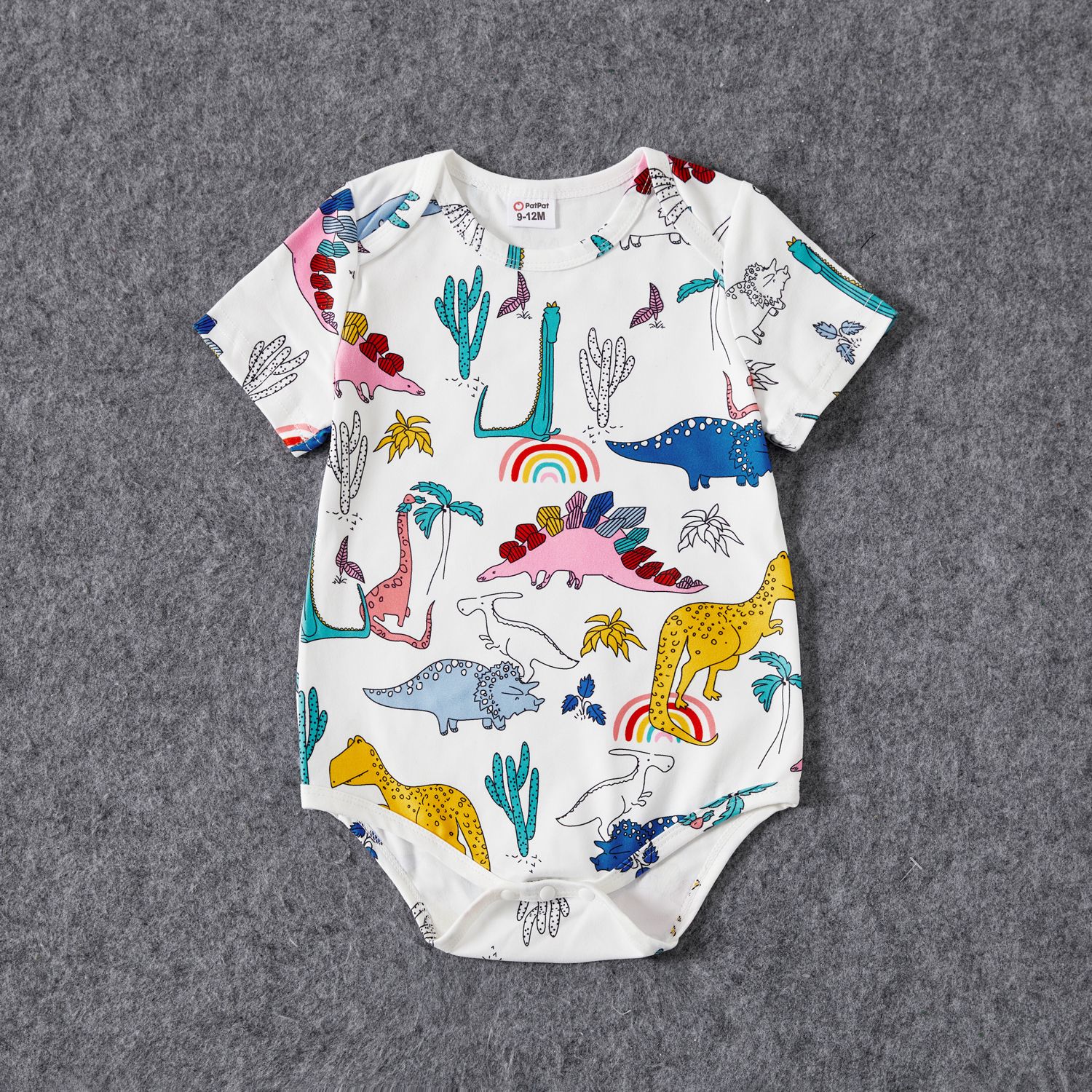 Famille Matching Dinosaur Print Cordon De Serrage Côté Ruched Robes à Manches Courtes Et Patch Pocket Manches Courtes T-shirts Ensembles