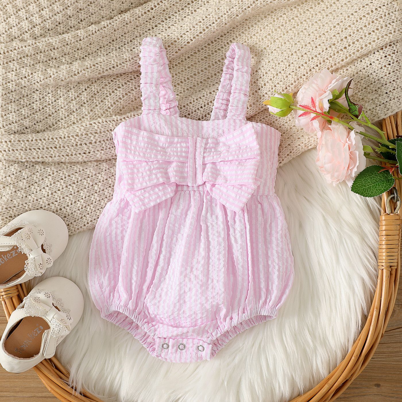 

Baby Girl Bow Decor Texture Slip Solid Romper