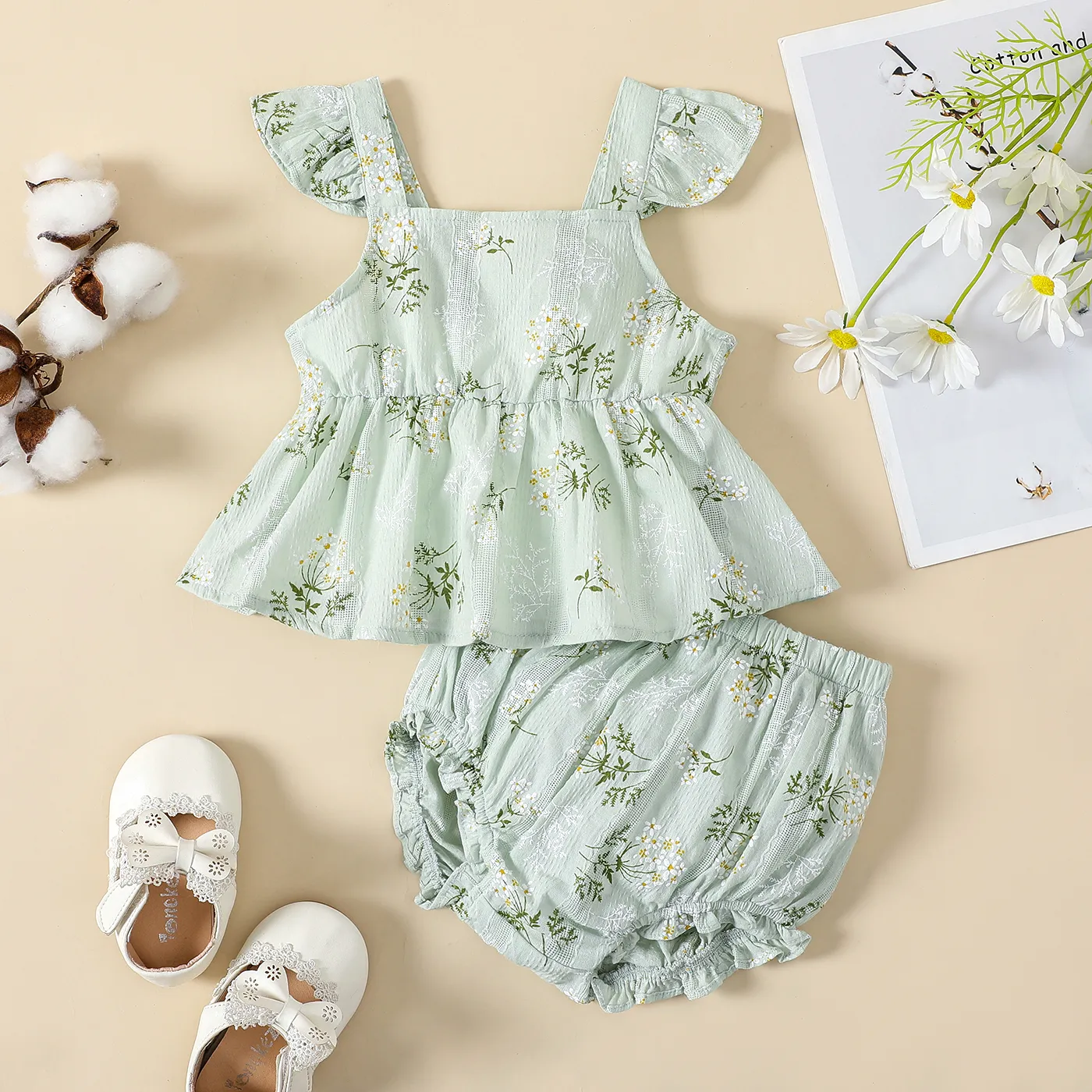 2pcs Baby Girl 100% Cotton Floral Print Ruffle Hem Flutter-sleeve Top and Shorts Set    Light Green big image 1