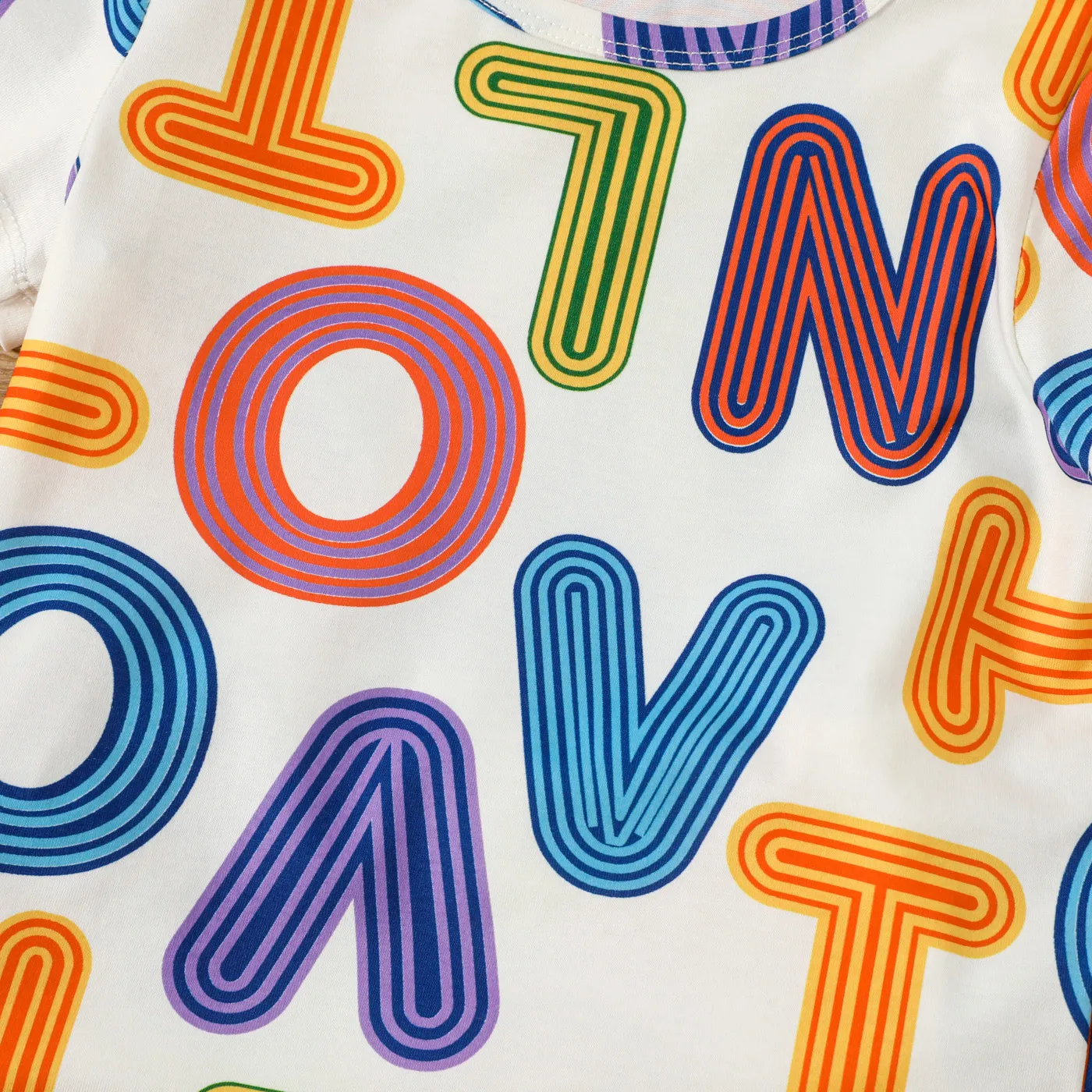 2pcs Toddler Boy Colorful Letter Print Short-sleeve Top and Shorts Set   White image 4