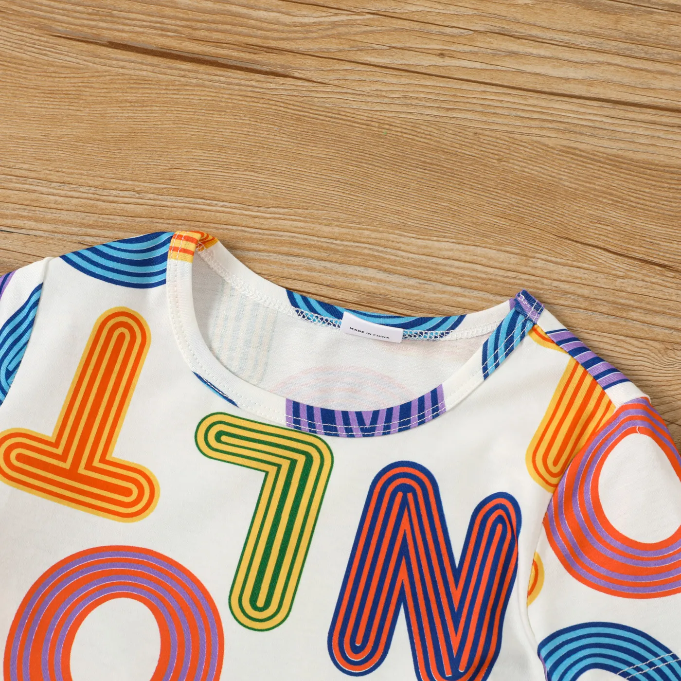 2pcs Toddler Boy Colorful Letter Print Short-sleeve Top and Shorts Set   White image 3