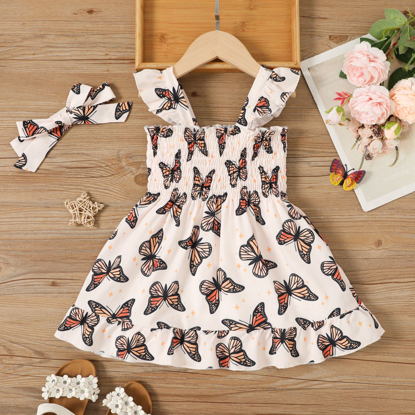 

2pcs Toddler Girl Allover Butterfly Print Smocked Flutter-sleeve Dress with Headband Set