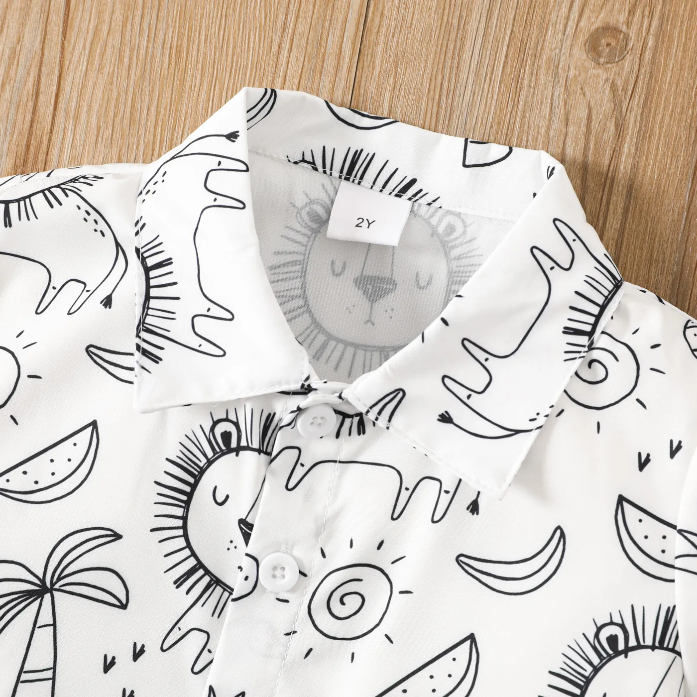 2pcs Toddler Boy Allover Print Short-sleeve Shirt and 100% Cotton Shorts Set White image 3