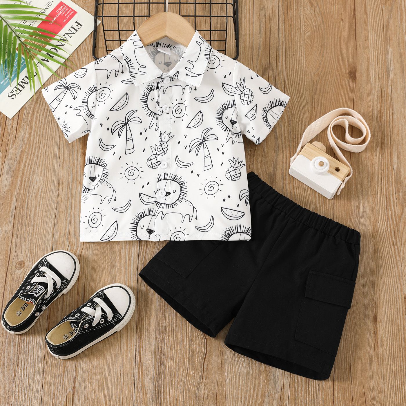 

2pcs Toddler Boy Allover Print Short-sleeve Shirt and 100% Cotton Shorts Set