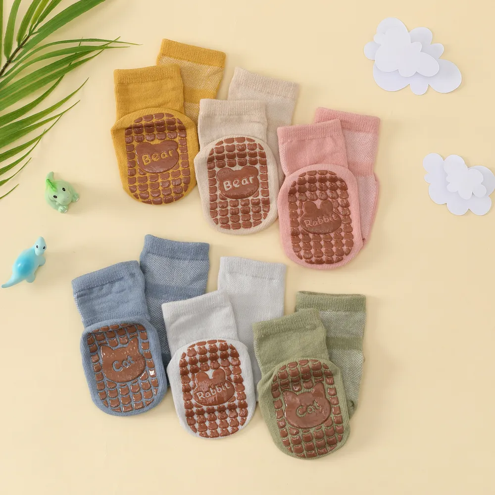 3 Pairs Baby/Toddler Bear Pattern Adhesive Anti-slip Mid-calf Socks big image 9