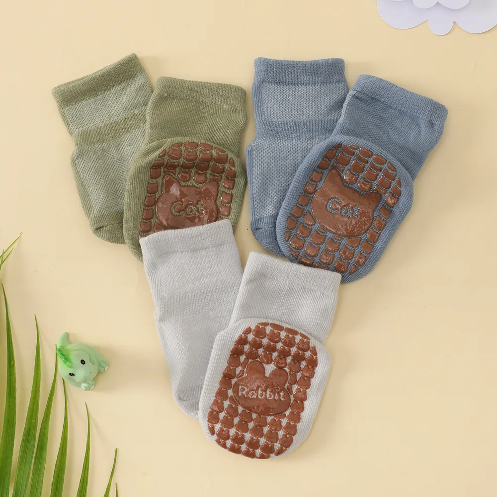 3 Pairs Baby/Toddler Bear Pattern Adhesive Anti-slip Mid-calf Socks big image 8