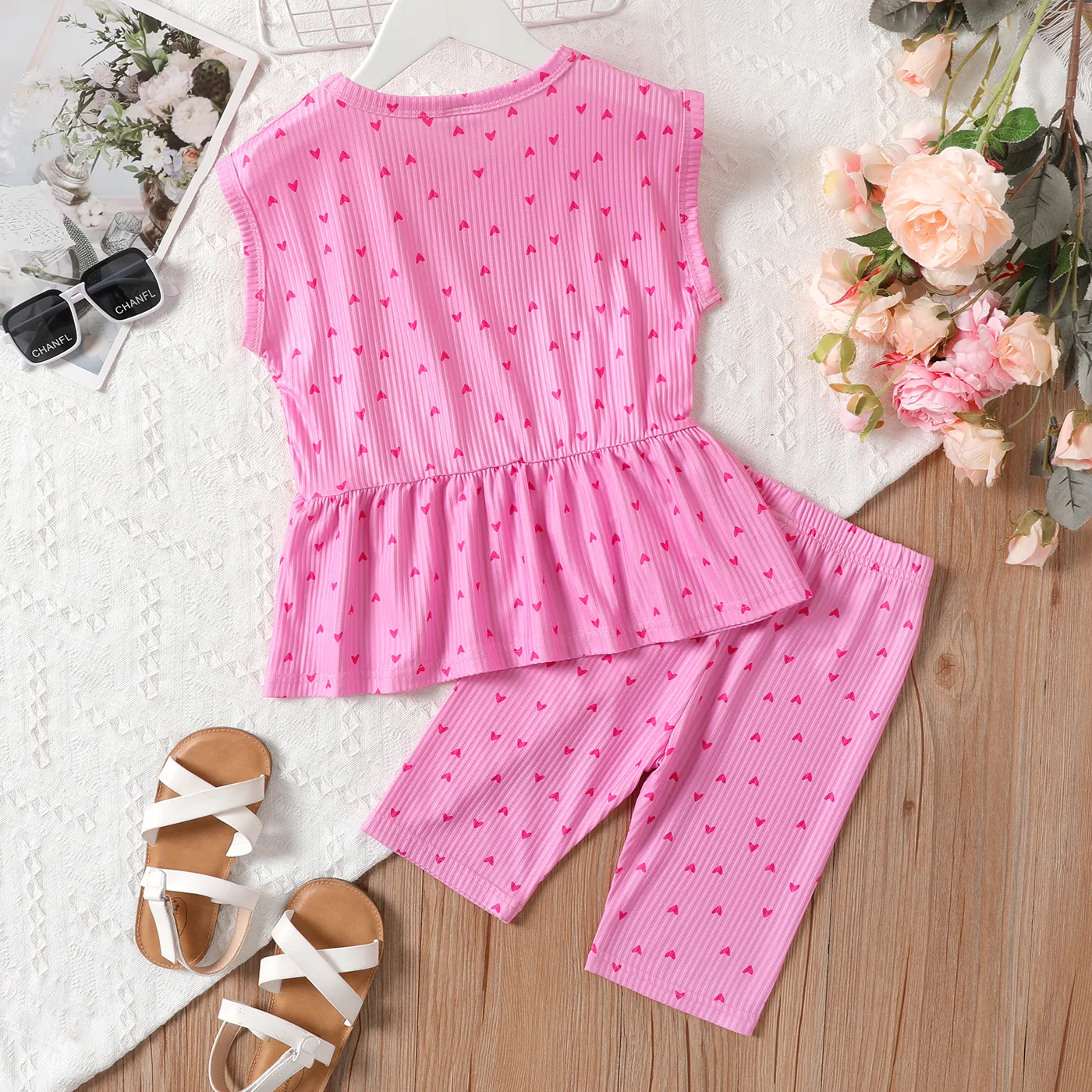 2pcs Kid Girl Allover Strawberry Print Ribbed Ruffle Sleeveless Top and Pants Set Pink image 2