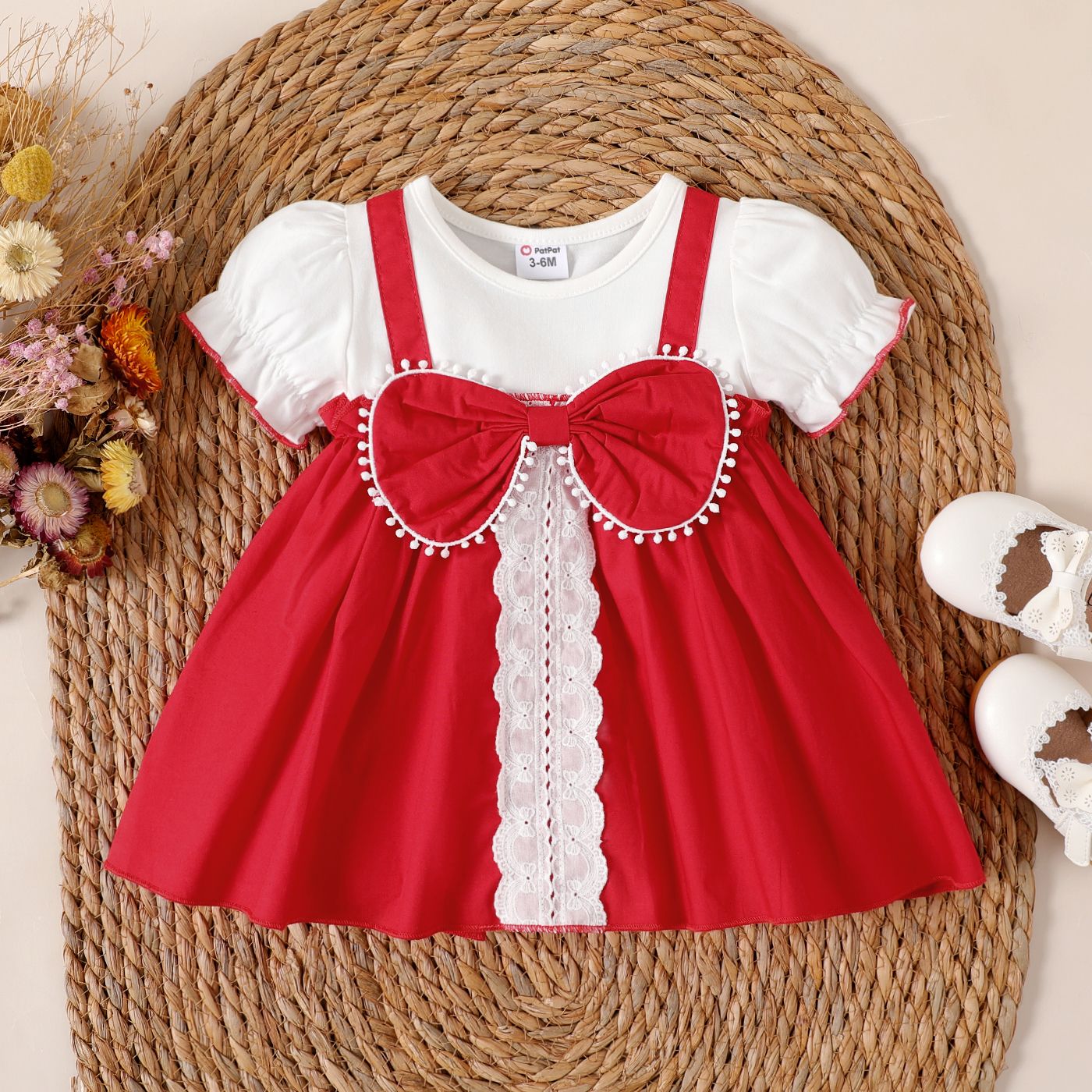 

Baby Girl Lace Bow Decor Ruffle Puff-sleeve Dress