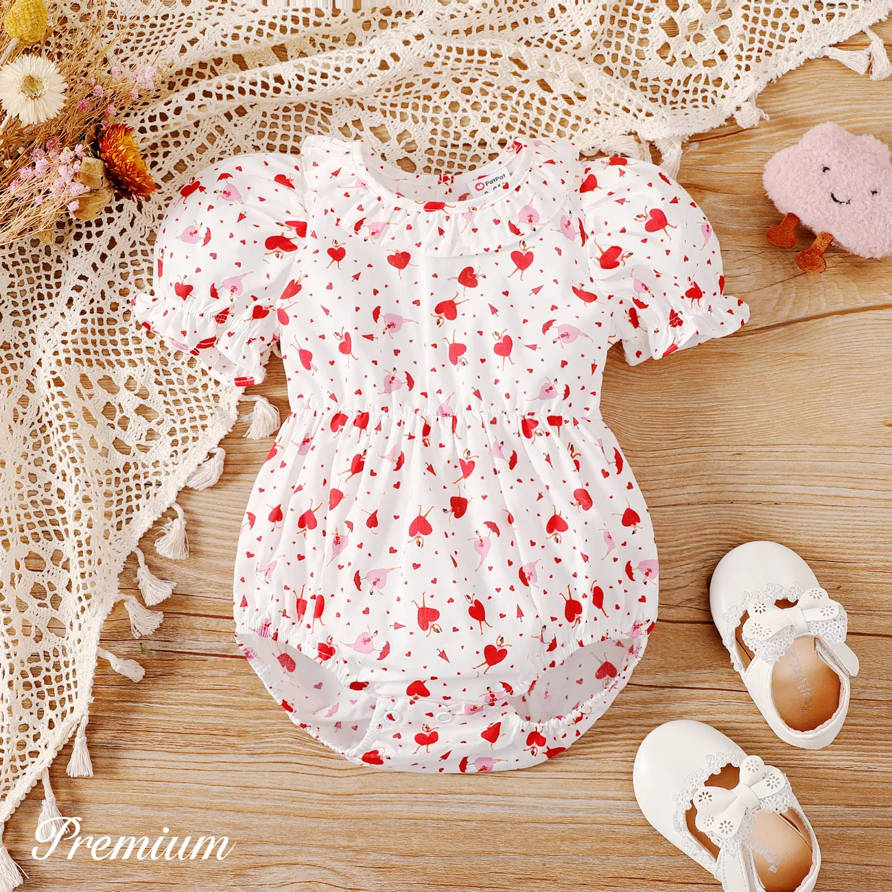 Baby Girl 100% Cotton Allover Heart Print Ruffle Collar Puff-sleeve Romper  big image 1