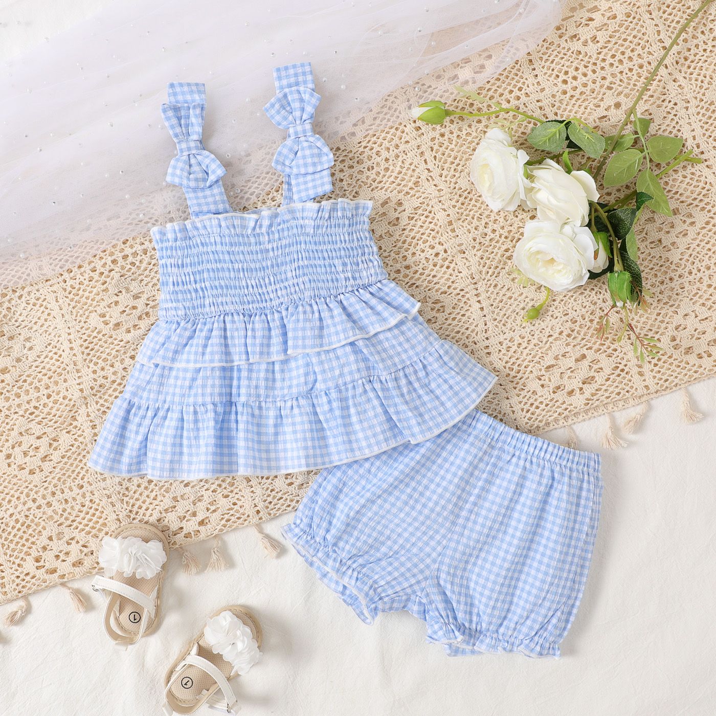 

2pcs Baby Girl Smocked Plaid Ruffle Bow Decor Slip Top and Shorts Set