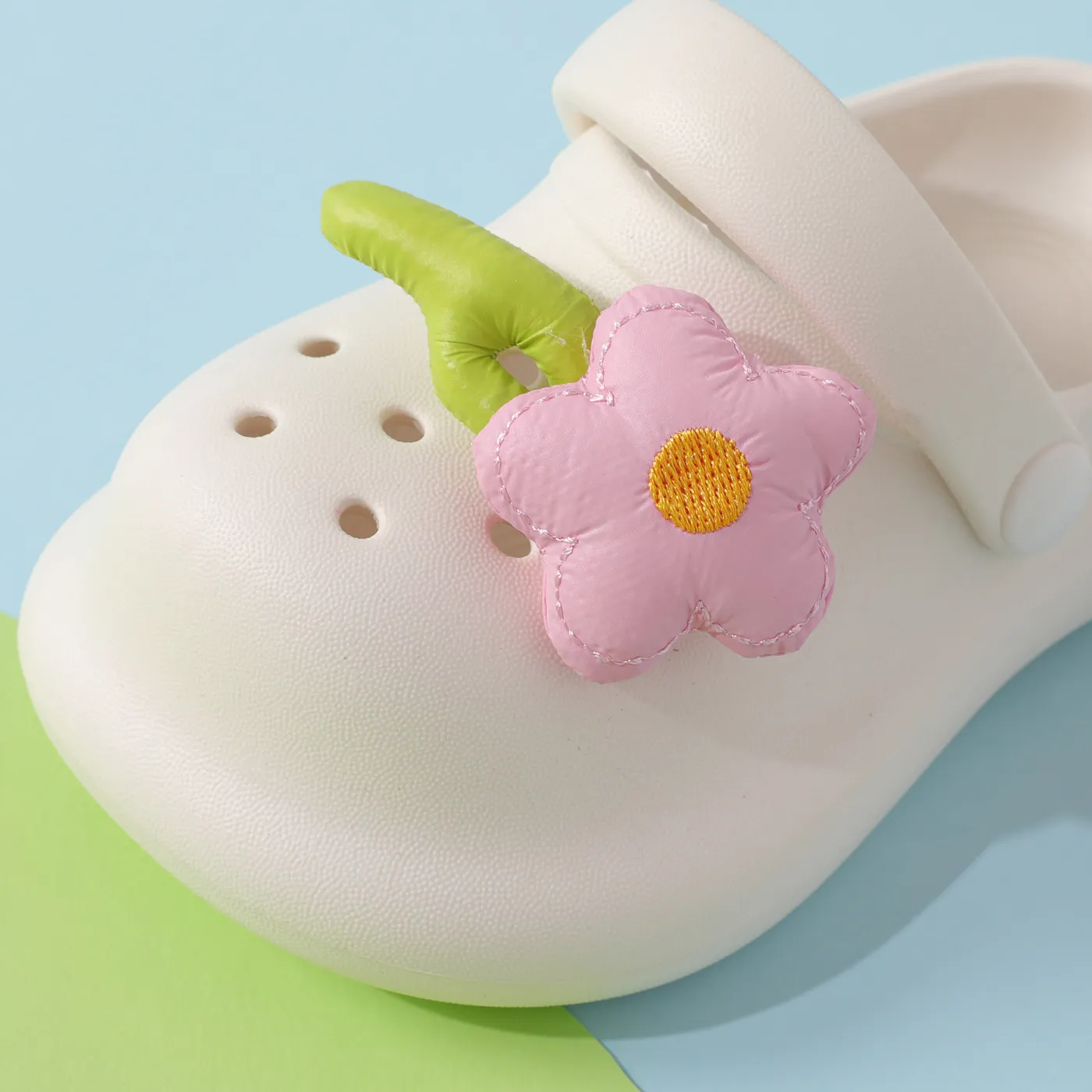 Toddler/Kid Floral Pattern Soft Sweet Hollow Shoes  White image 2