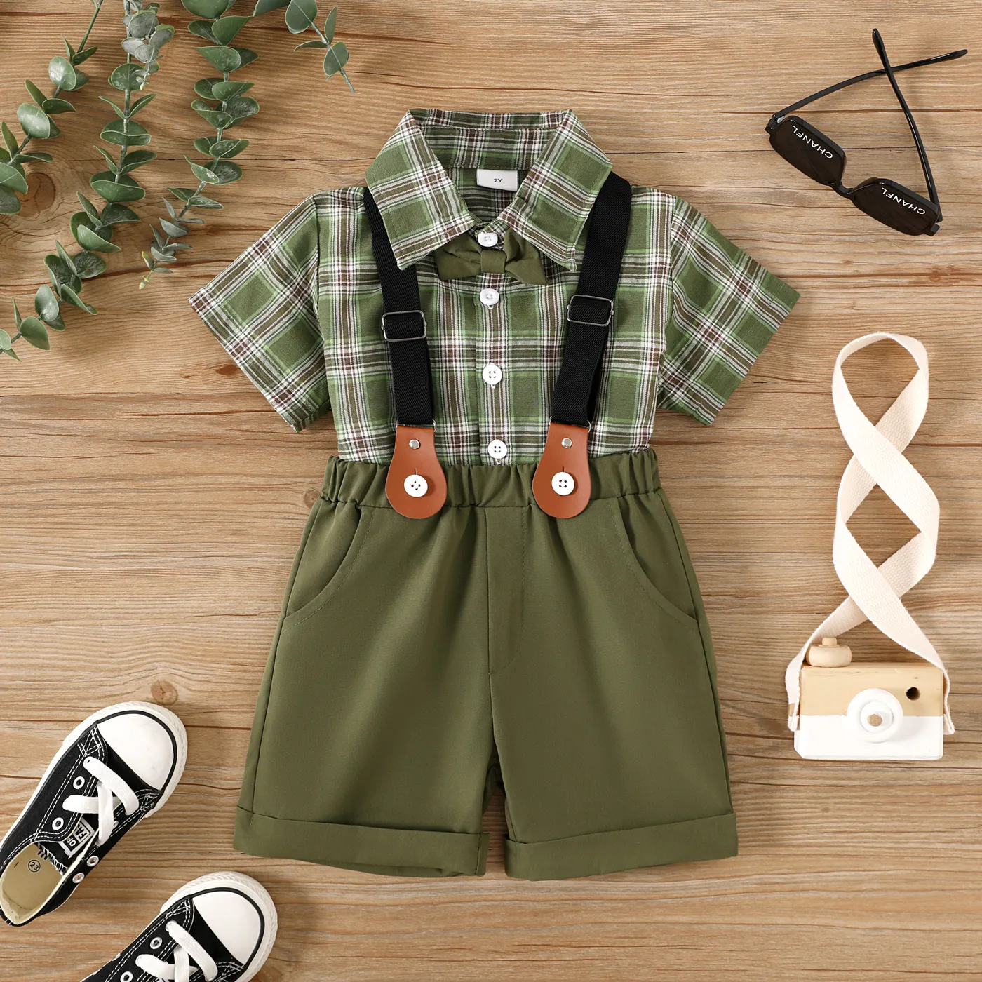 2pcs Toddler Boy Front Buttons Bow Tie Plaid Lapel Collar Short-sleeve Top and Pockets Overalls Set