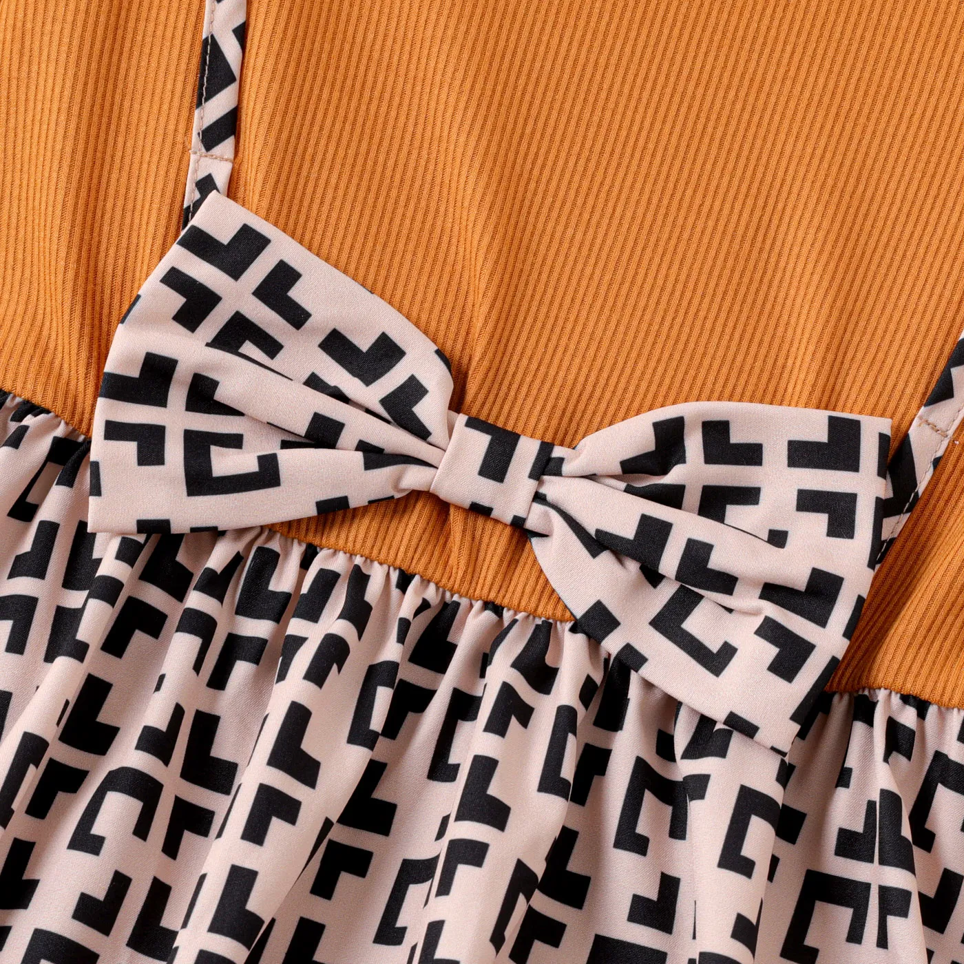 Kid Girl Bow Decor Geo Spliced Rib-knit 2 In 1 Long-sleeve Dress  YellowBrown image 3
