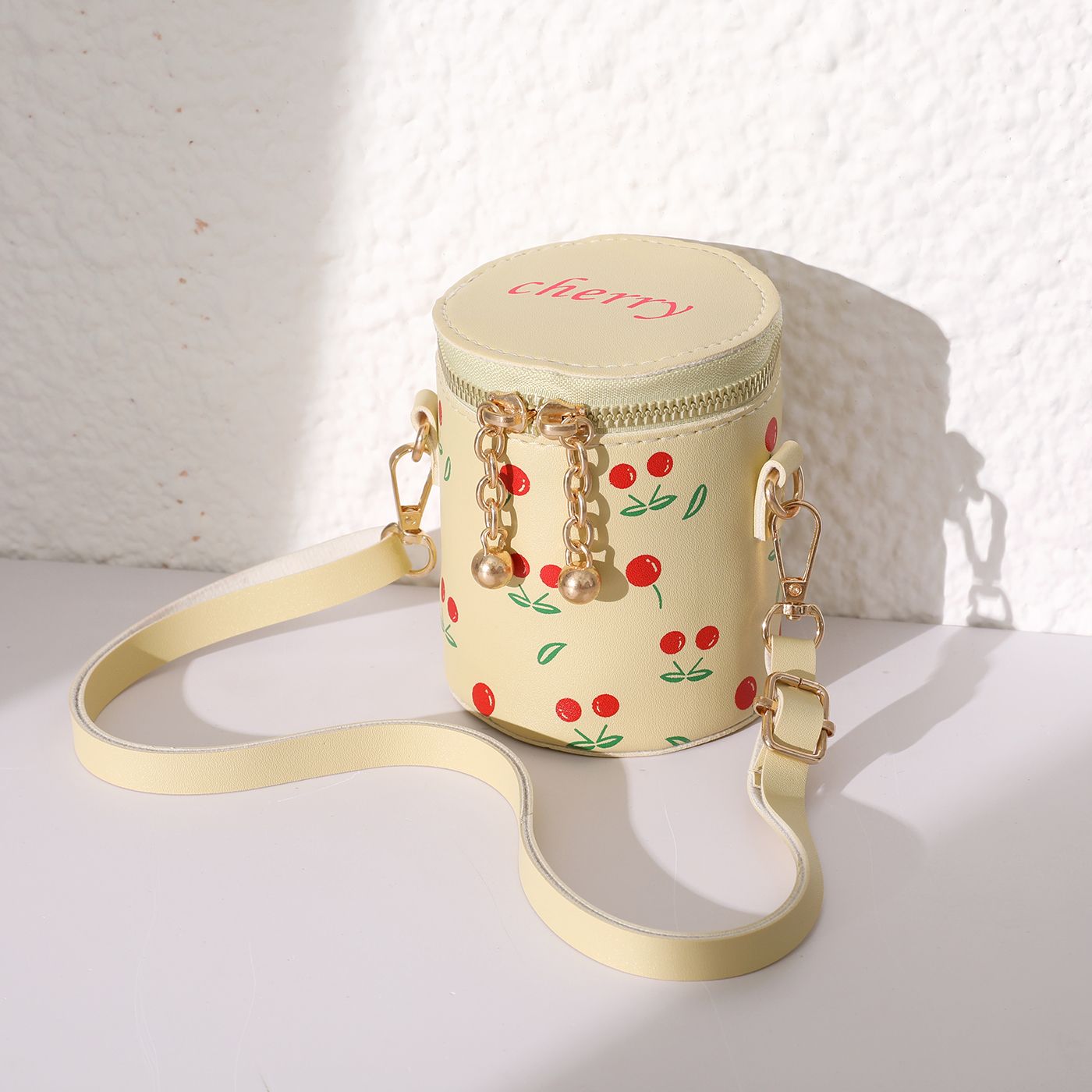 

Toddler/Kid Fashion Cherry Pattern Pendant Bucket Shoulder Bag